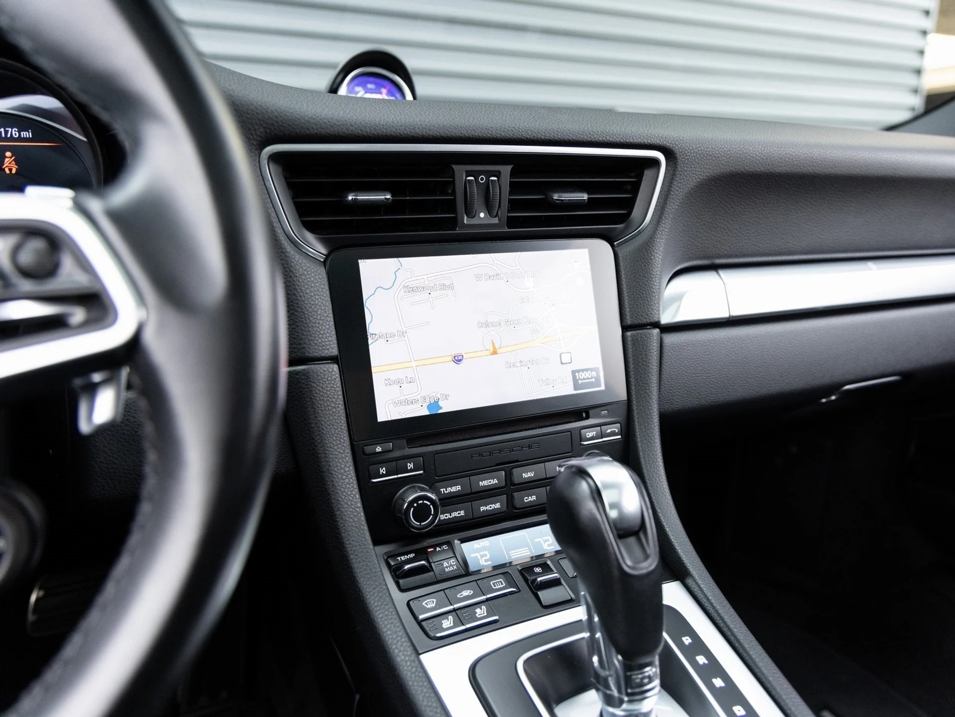 mph015_3492826840_16_578b2173b9