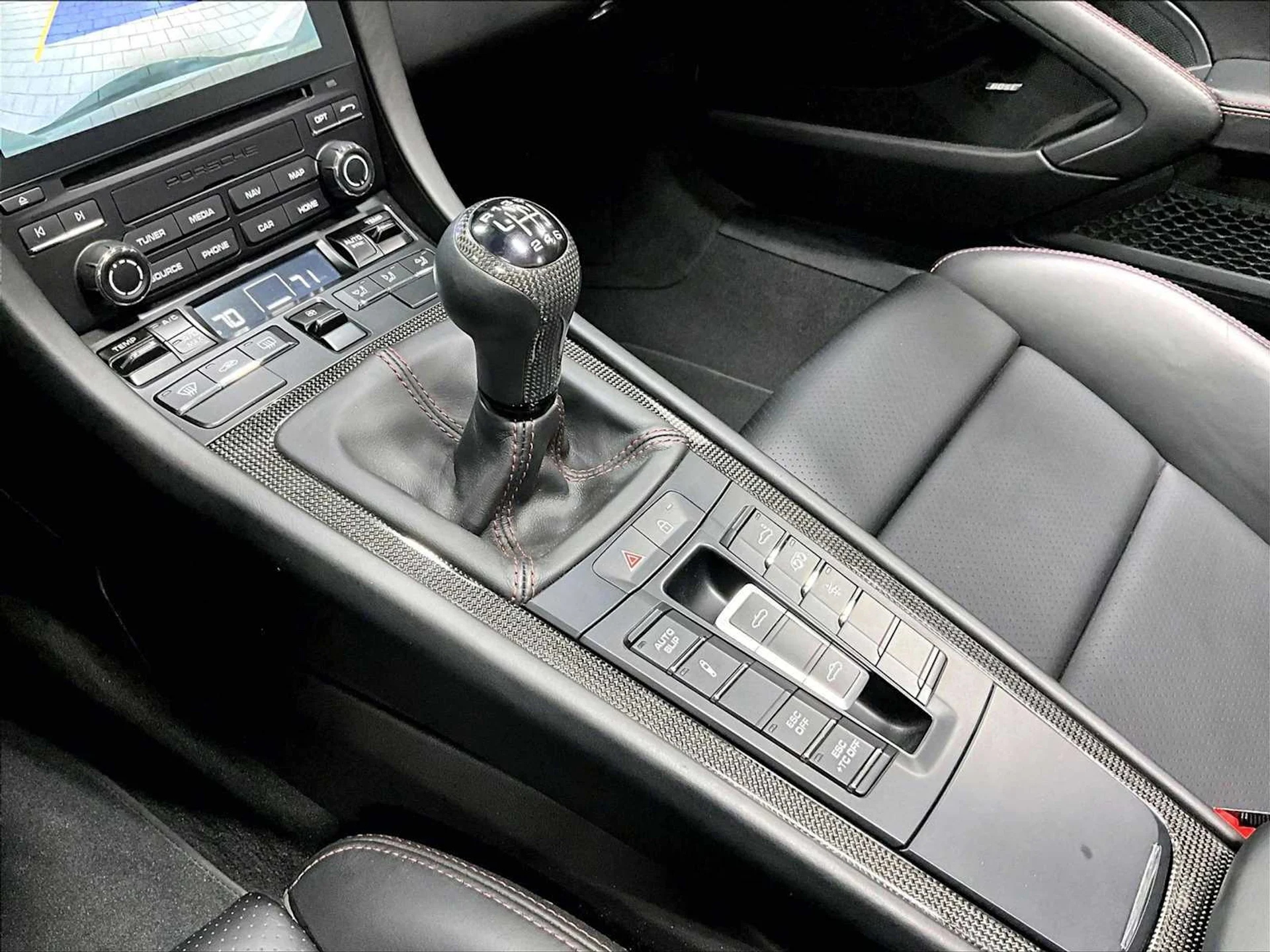 mph015_3504375293_7ebf42ae74e23e1f5e23b3bf261fdf91x_ee634c3427