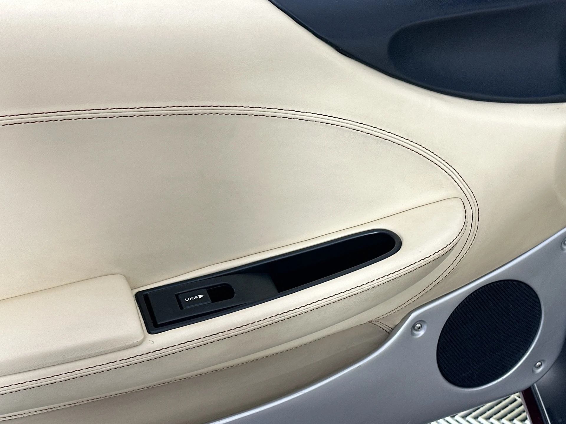 mph015_3513362397_16_7c3626265c