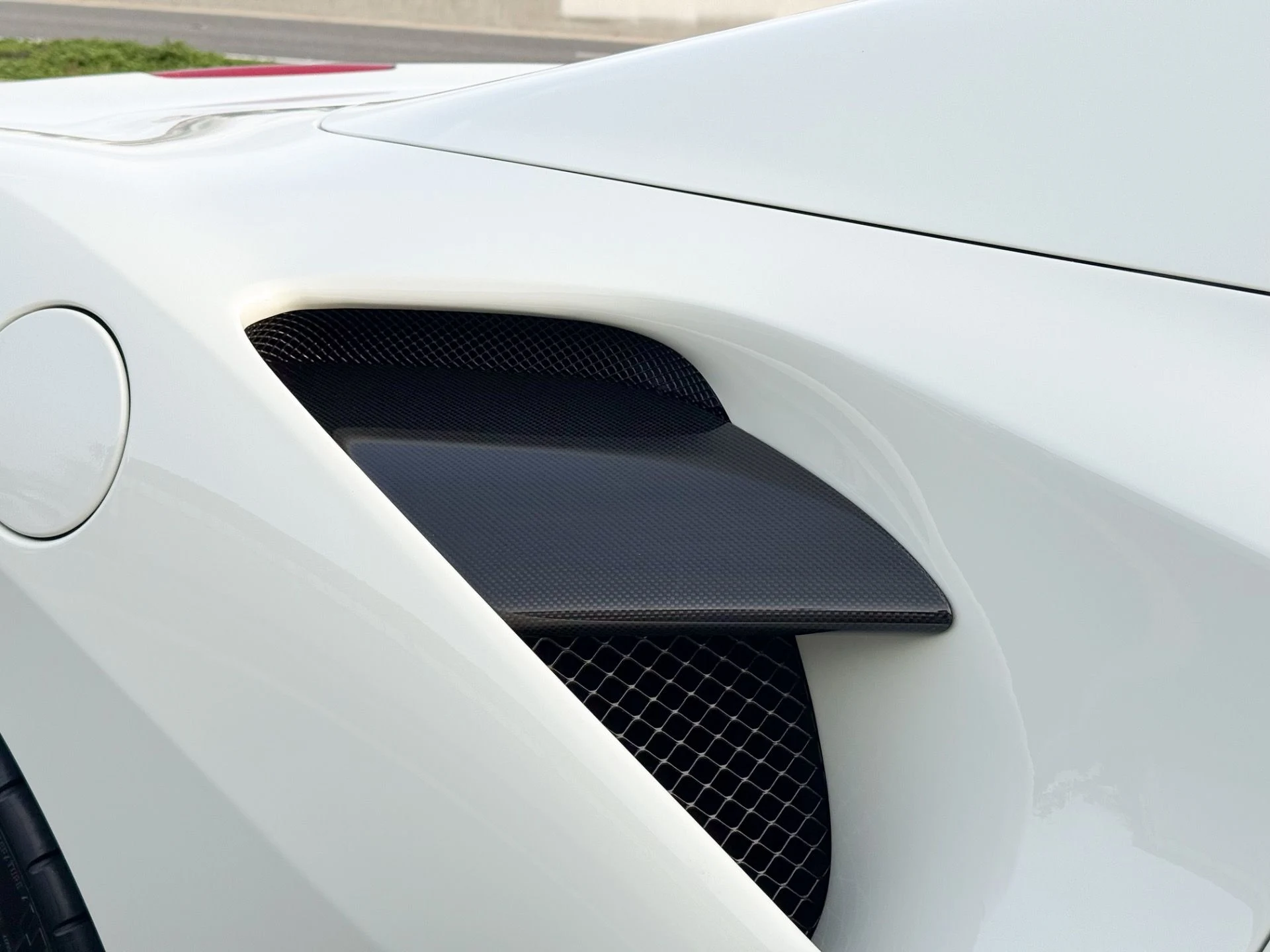 mph015_3514983433_Used_2019_Ferrari_488_Spider_1772223442_2b5e6c87ec