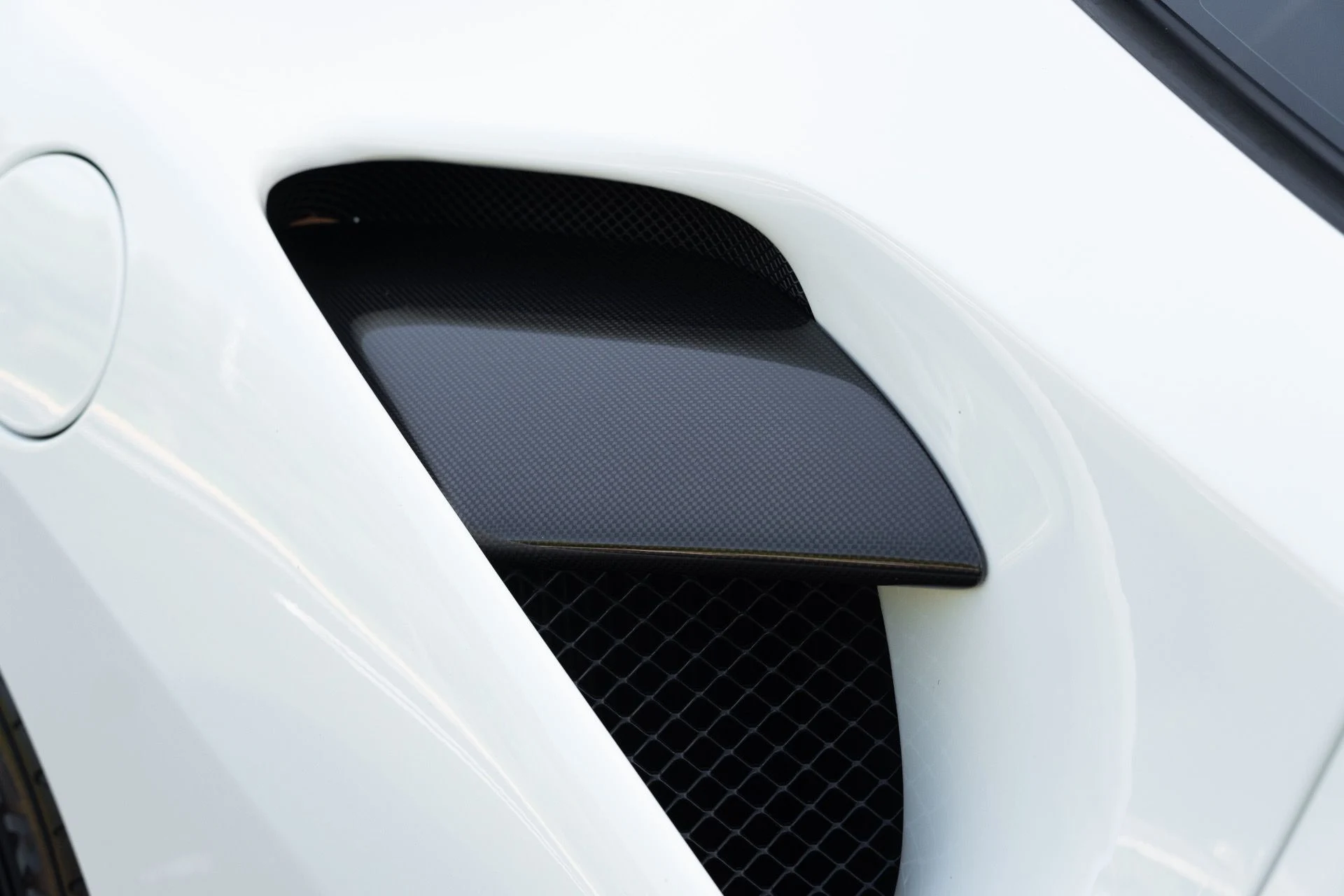 mph015_3517254416_Used_2017_Ferrari_488_GTB_1776194926_b250482753