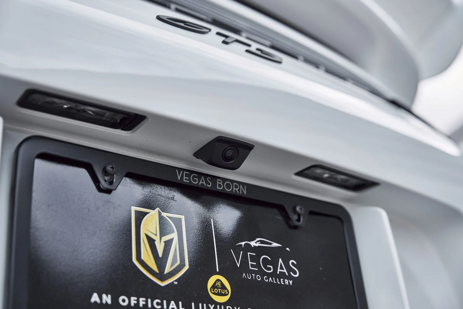 mph015_3532554377_Used_2025_Porsche_911_GT_3_1766797587_6fcaab26e2