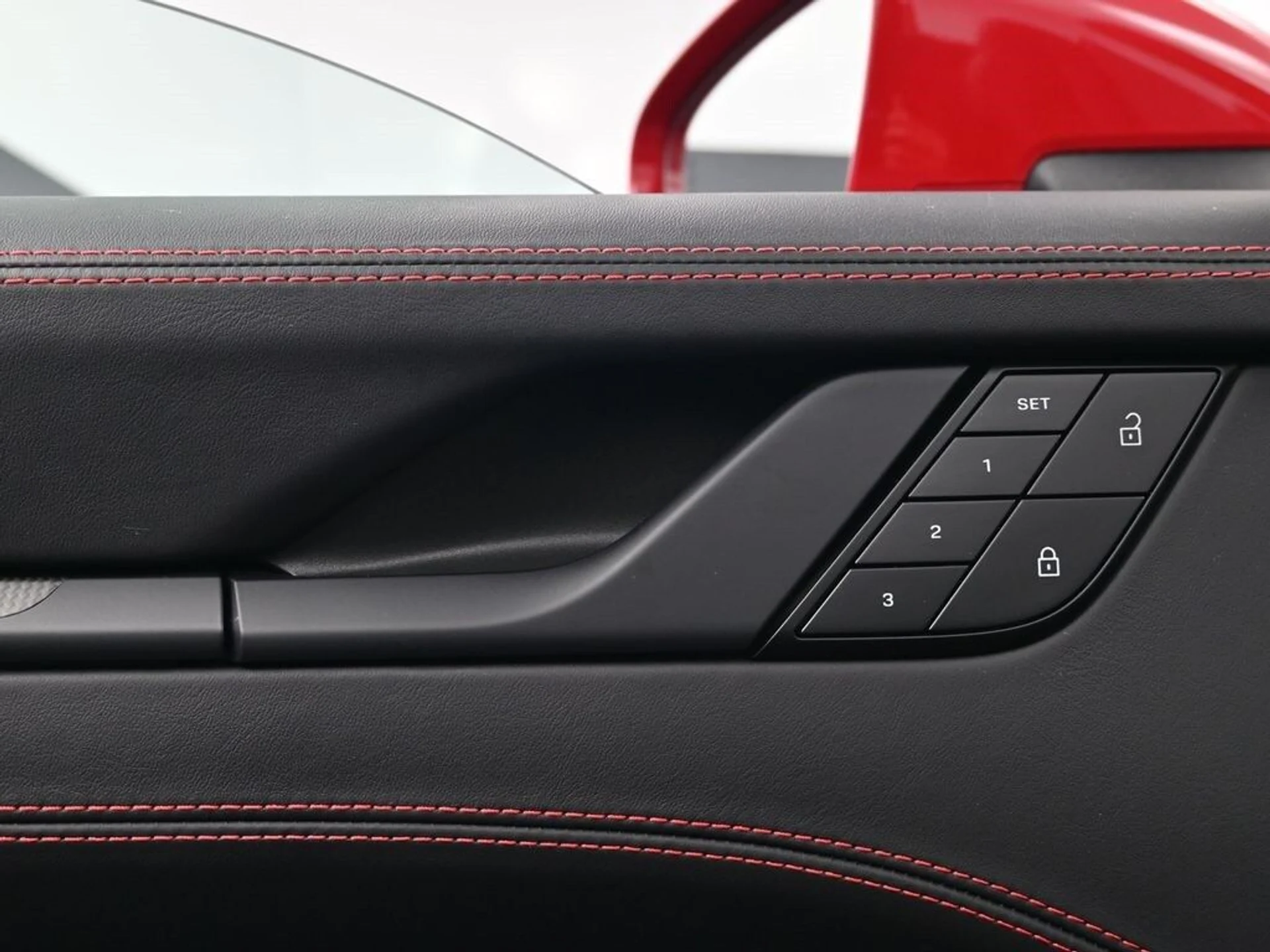 mph015_3535181684_c8a19e5335ecc40584491e1aa73ee27bx_c7b247a7a3