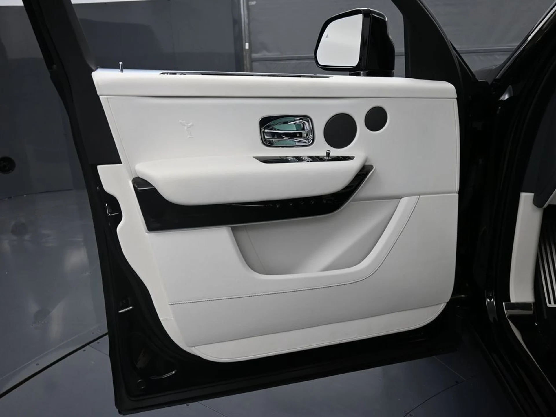 mph015_3541931441_image_15_ba21e83396