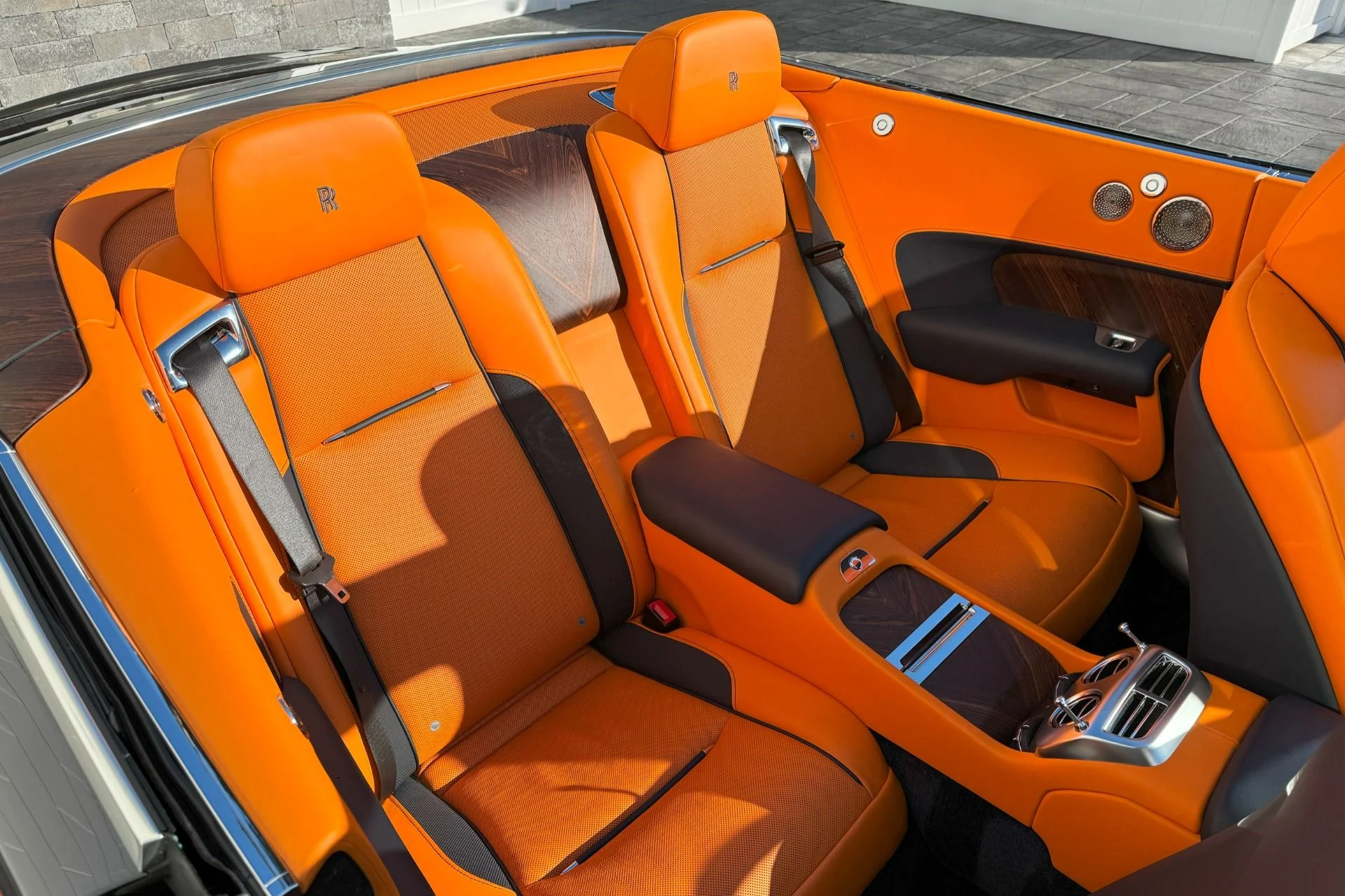 mph015_3542315059_Used_2019_Rolls_Royce_Dawn_1739202173_938d1f1fa2