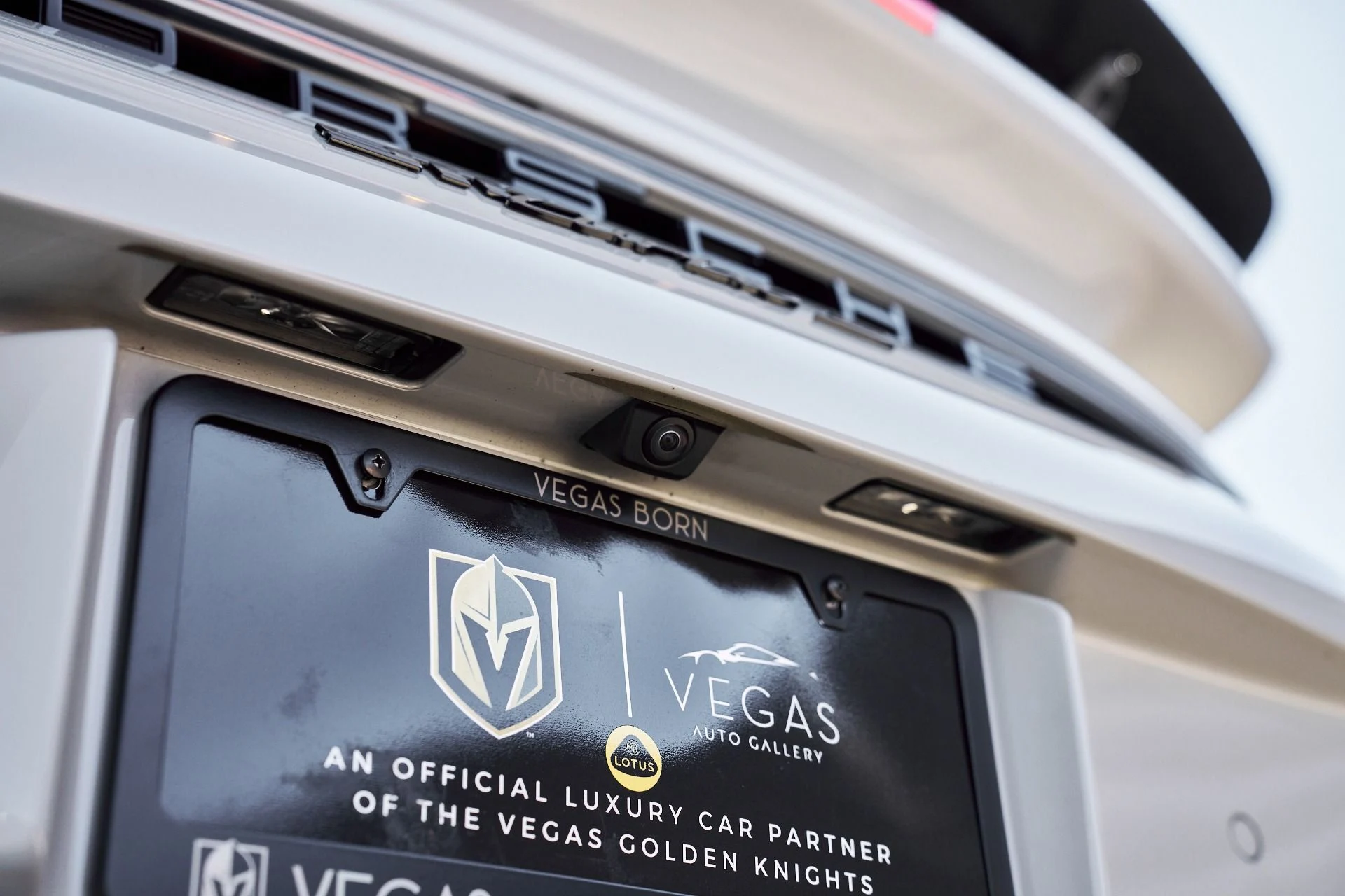 mph015_3545031923_Used_2021_Porsche_911_Turbo_S_1765592908_10f9d6a6eb