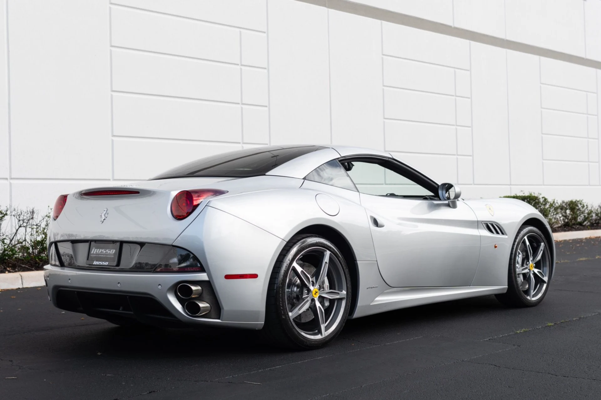 mph015_3545826258_Used_2014_Ferrari_California_1774924910_0985f8b0d1