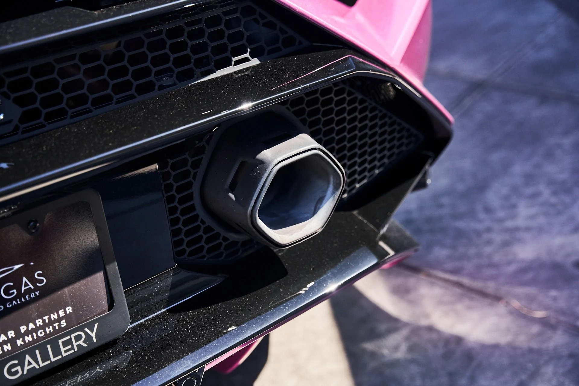 mph015_3552807095_Used_2023_Lamborghini_Huracan_Tecnica_Base_1781137488_dc60a86d35