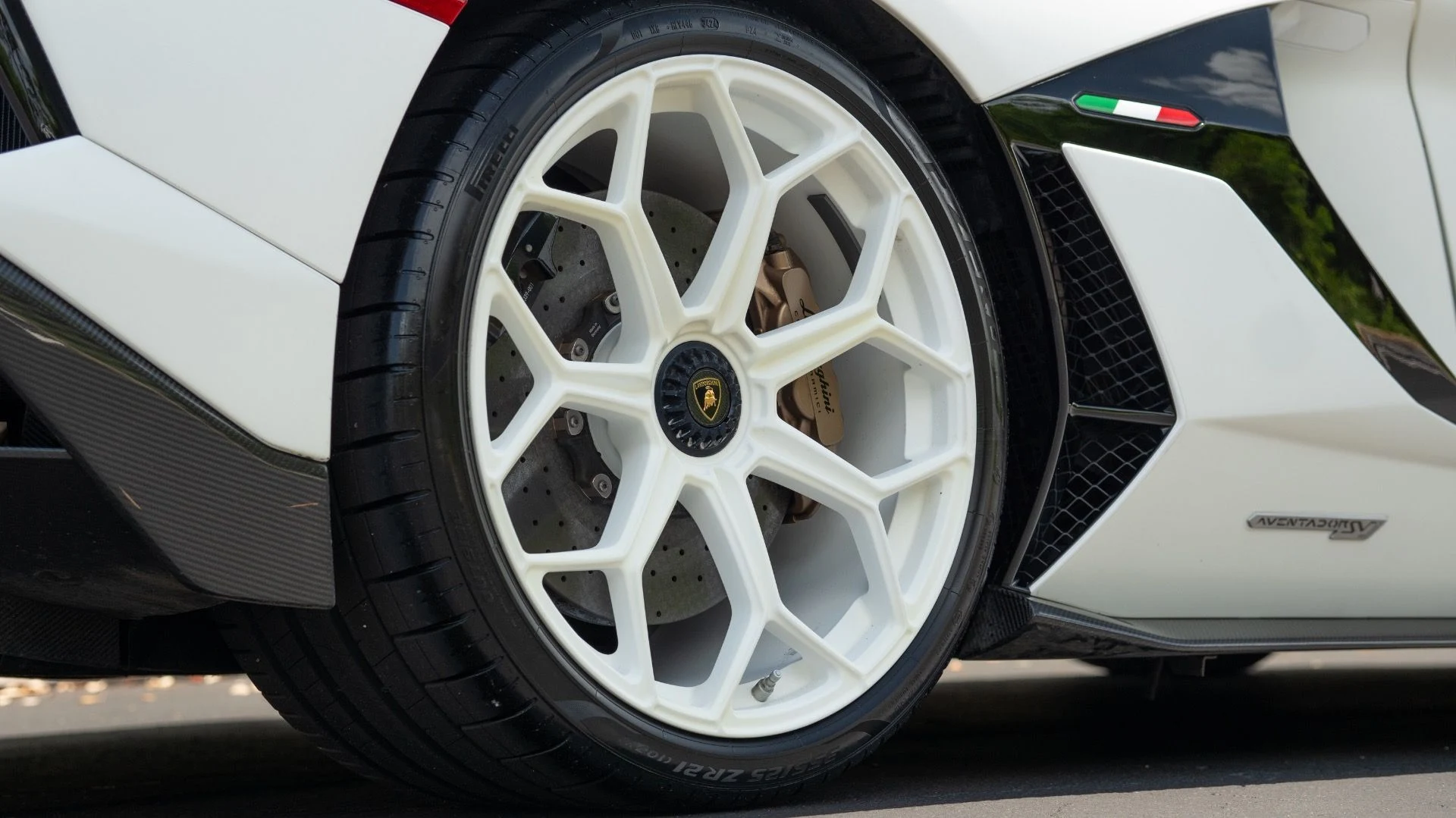 mph015_3559391380_Used_2019_Lamborghini_Aventador_LP_770_4_SVJ_1754340799_74fe472475