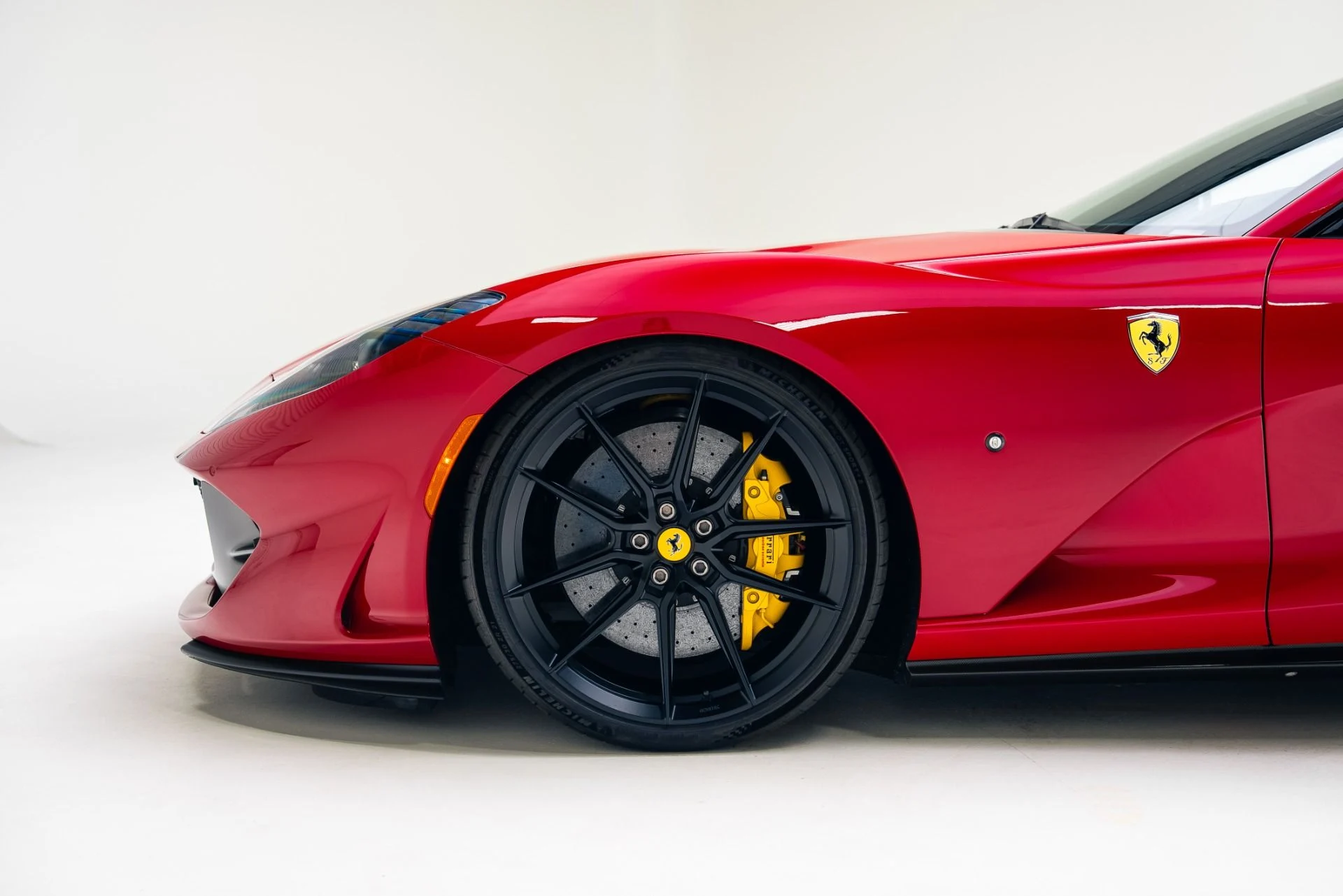 mph015_3562719178_Used_2019_Ferrari_812_Superfast_1766432175_a67ee50549