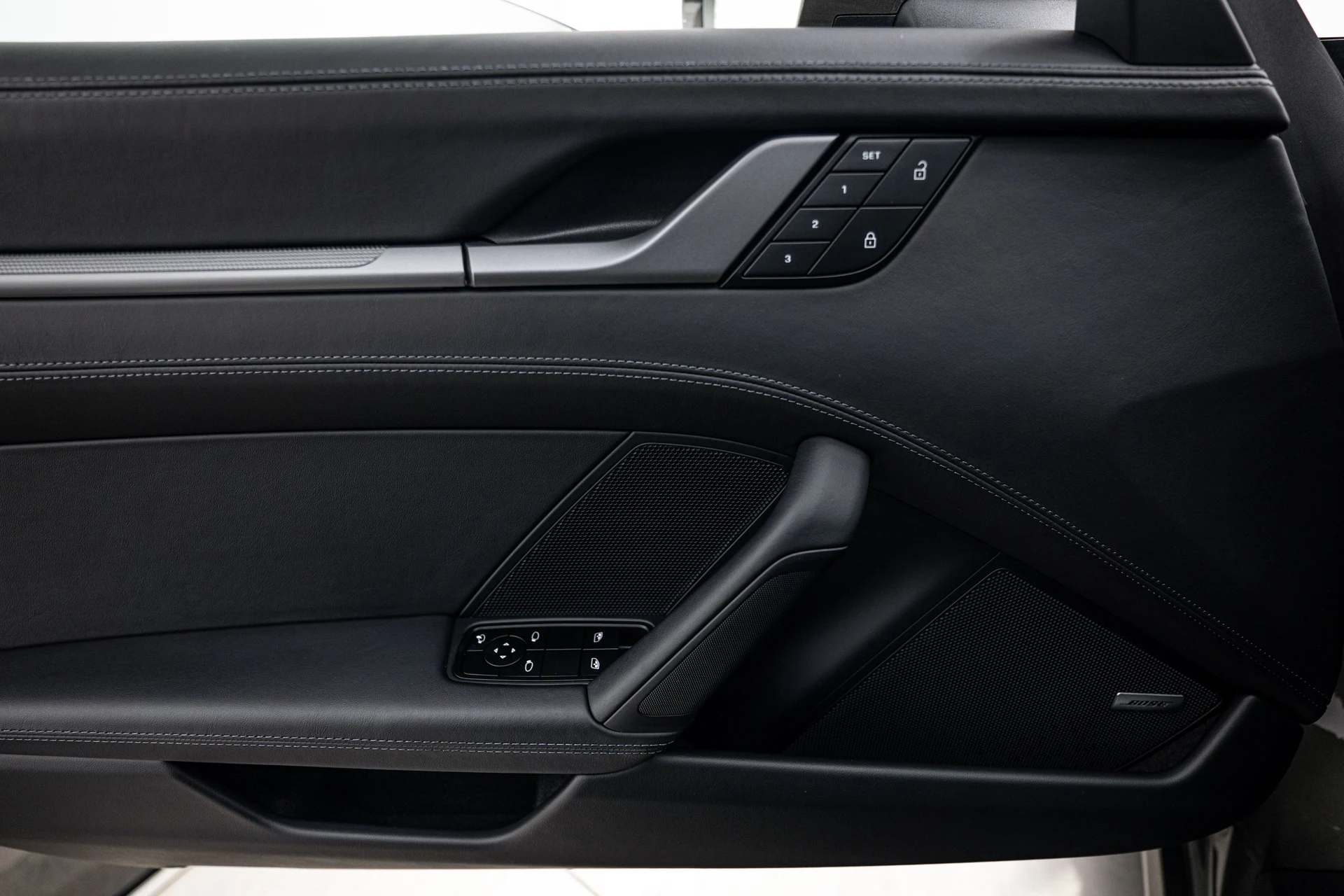 mph015_3568234932_ba2d3ebc28ff6c1709d109fca277246f_b08c054fb7