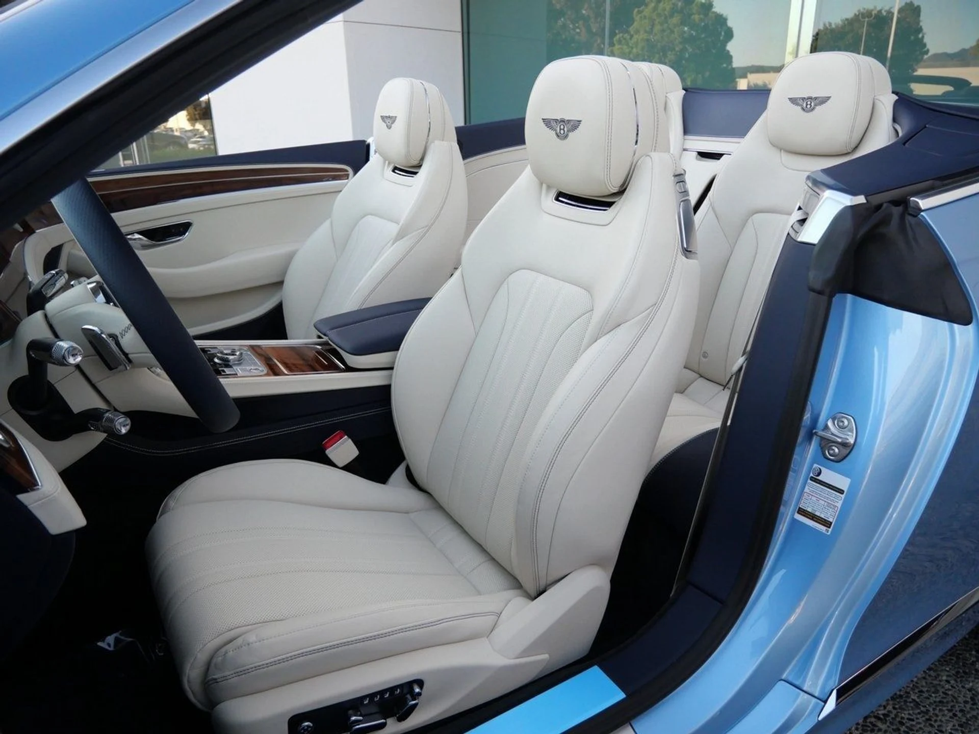 mph015_3572963958_62689cc702f13f9d9a4418280dd303ddx_d7823fd3c3