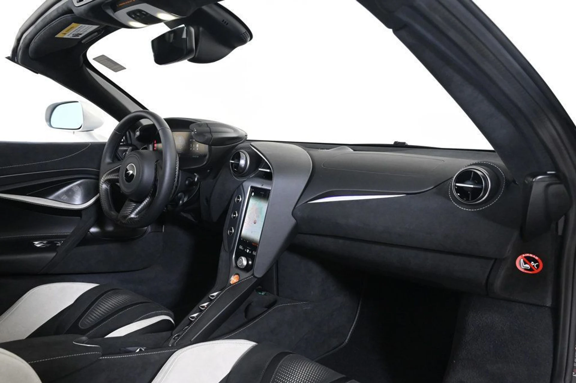 mph015_3575413566_used_2026_mclaren_750s_spider_11350_22993555_15_1024_1adfdcafda