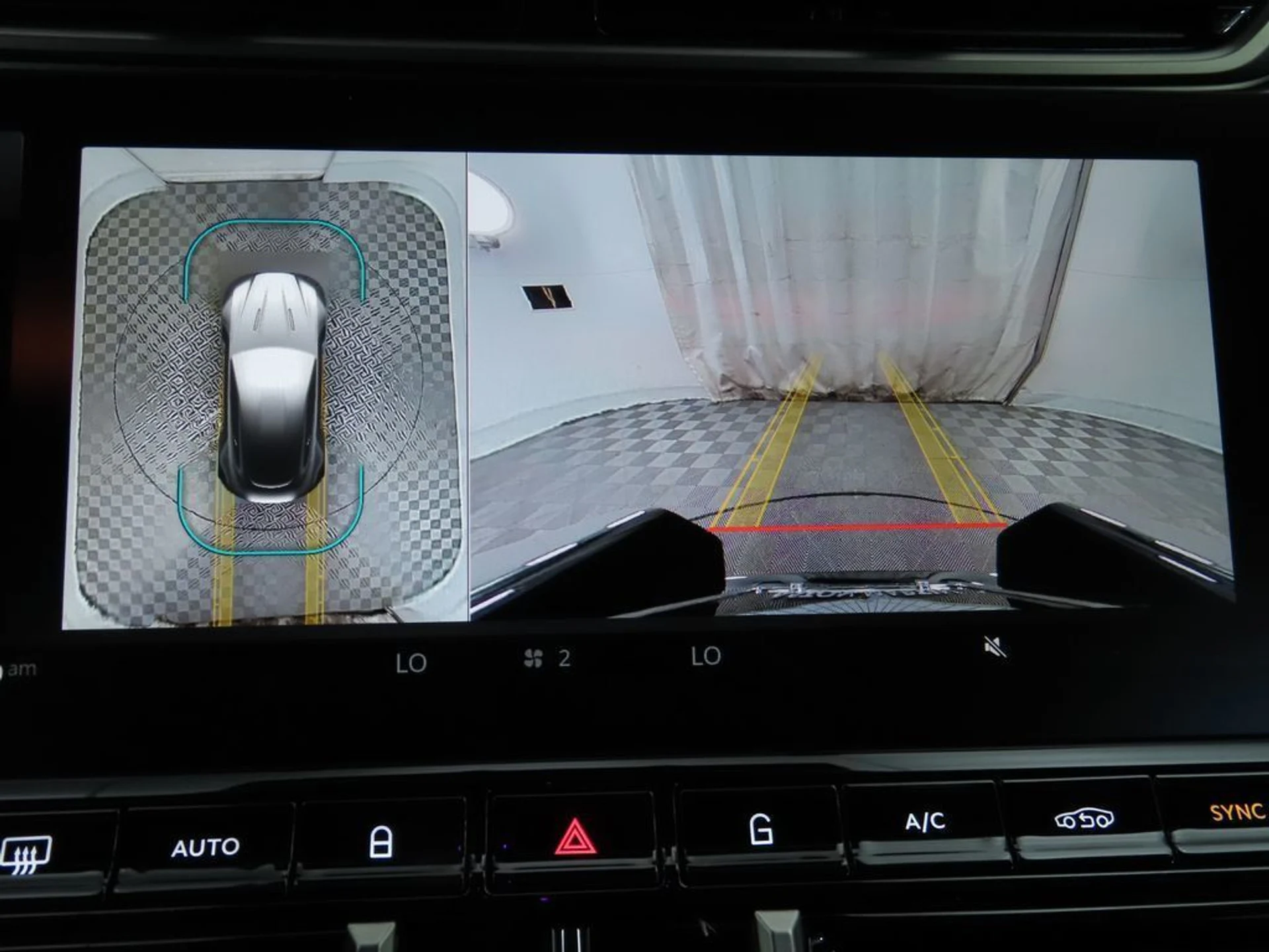 mph015_3578088173_used_2025_aston_martin_vantage_coupe_8119_23008719_16_1024_6329017308