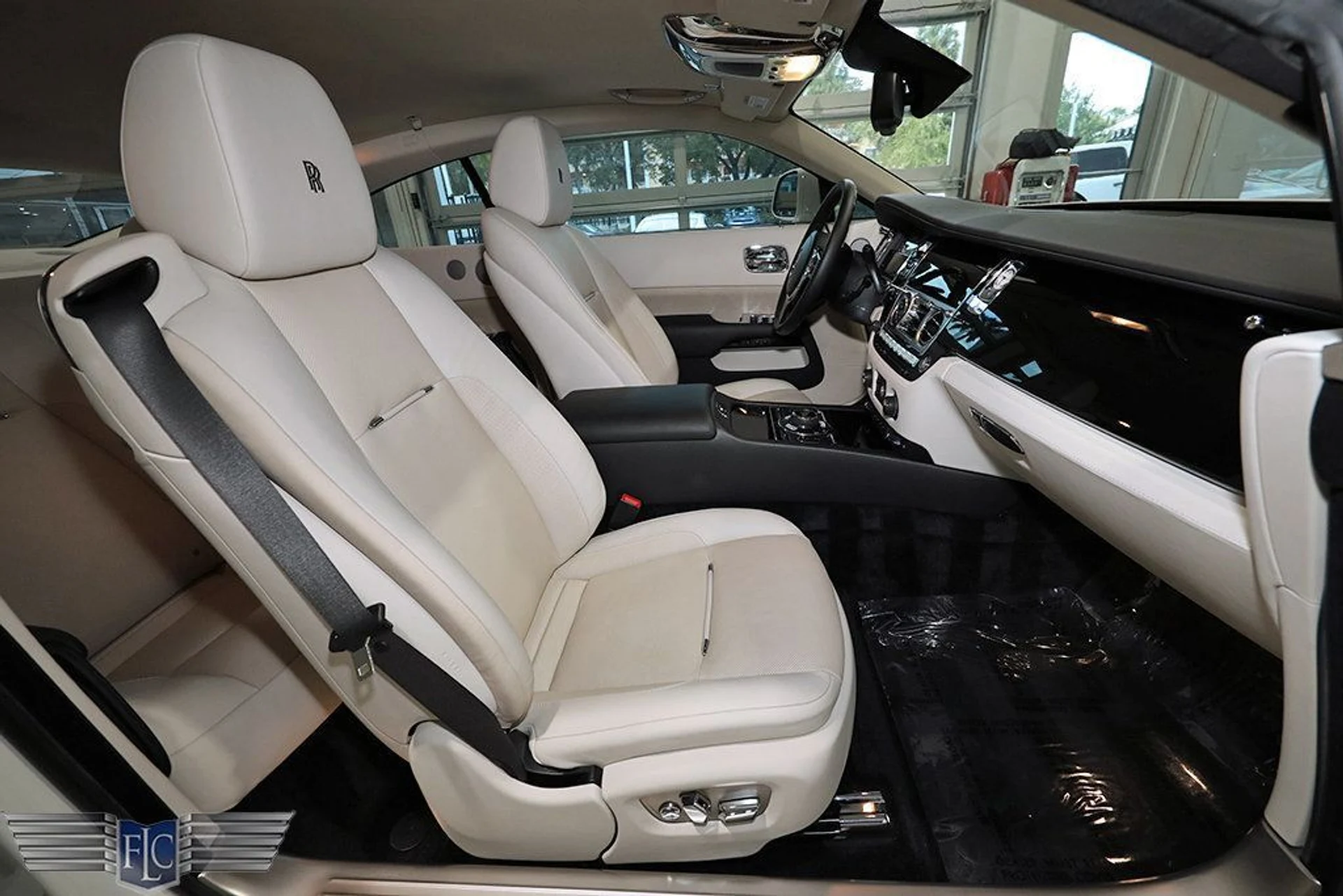 mph015_358510552_used_2015_rolls_royce_wraith_2drcoupe_9689_22975127_16_1024_66202c67ce