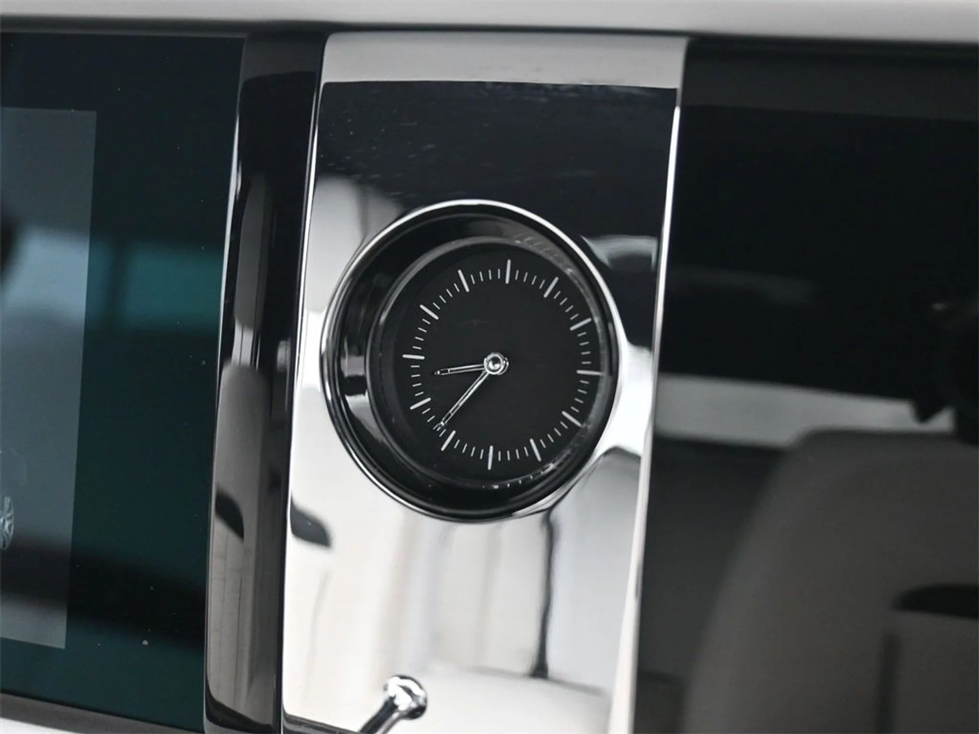 mph015_3592560905_180c419741a4855d7d20b83389f3d2e5x_d2b8db498c