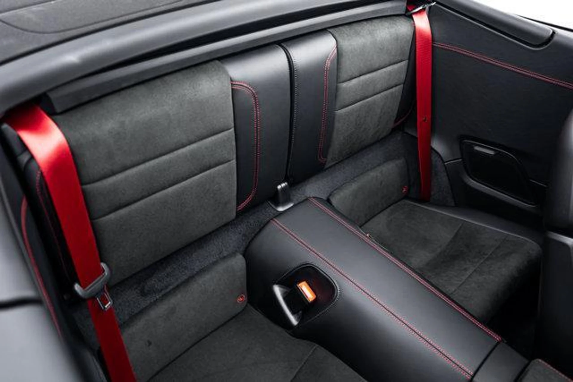 mph015_3596843659_Y2_WQ_Mis_C_9_CUZ_6yy_J0_G6j_ZV_8m9_I_da441650b4