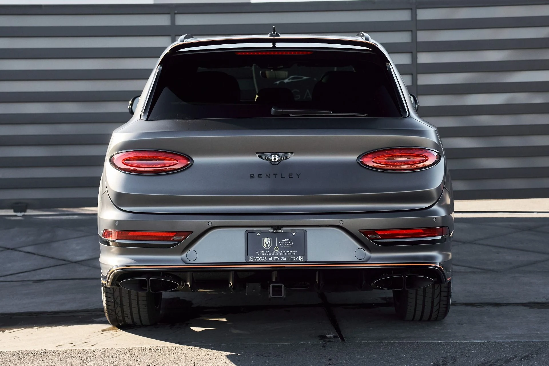 mph015_360250520_Used_2025_Bentley_Bentayga_S_Black_Edition_1764904156_857238abbb