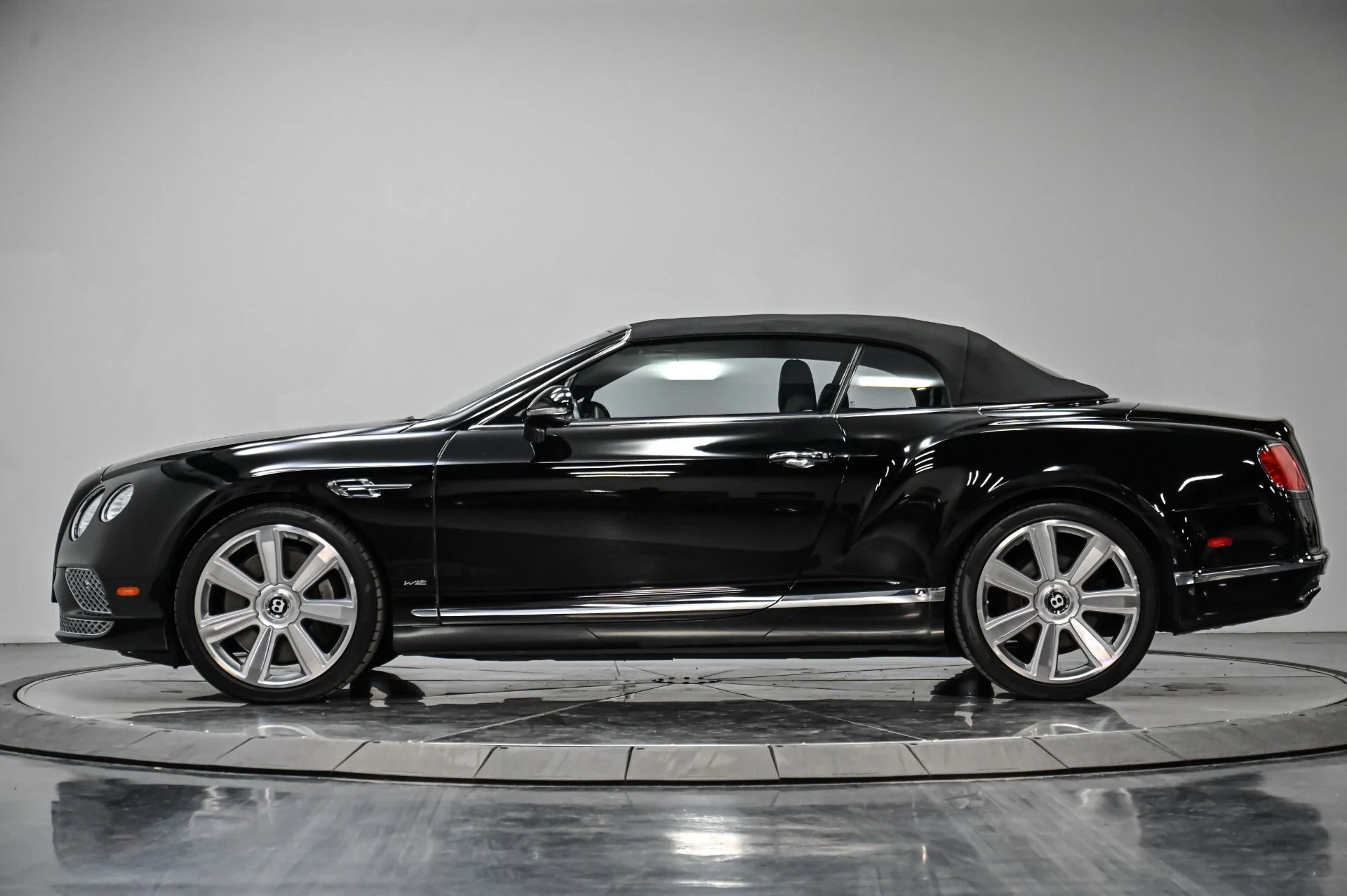 mph015_3603981110_Used_2016_Bentley_Continental_GT_W12_1781886558_9b2f3f7689