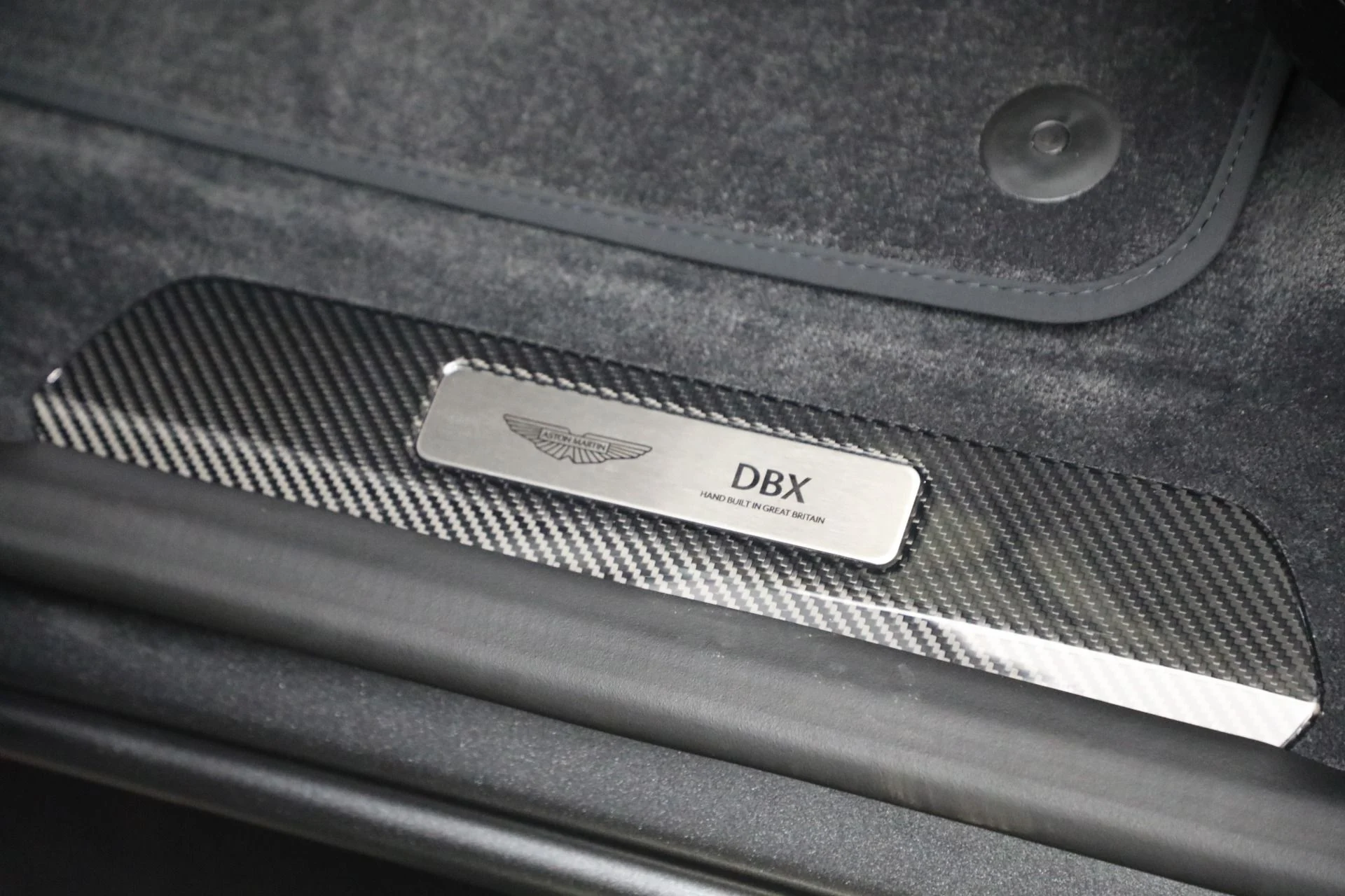 mph015_3608374817_New_2026_Aston_Martin_DBX_707_1768320849_0da11c70da