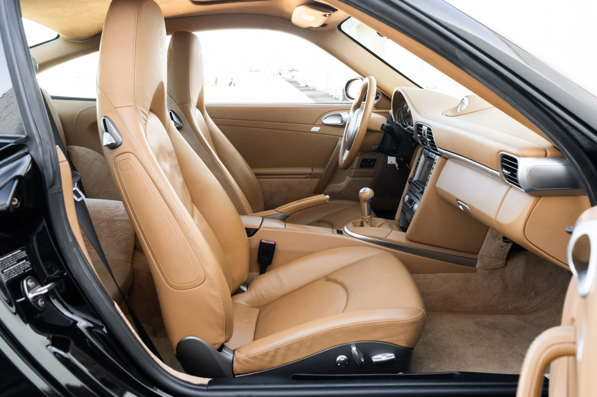 mph015_3609856653_Used_2006_Porsche_911_Carrera_4_S_1765481639_ccfdcf67ab