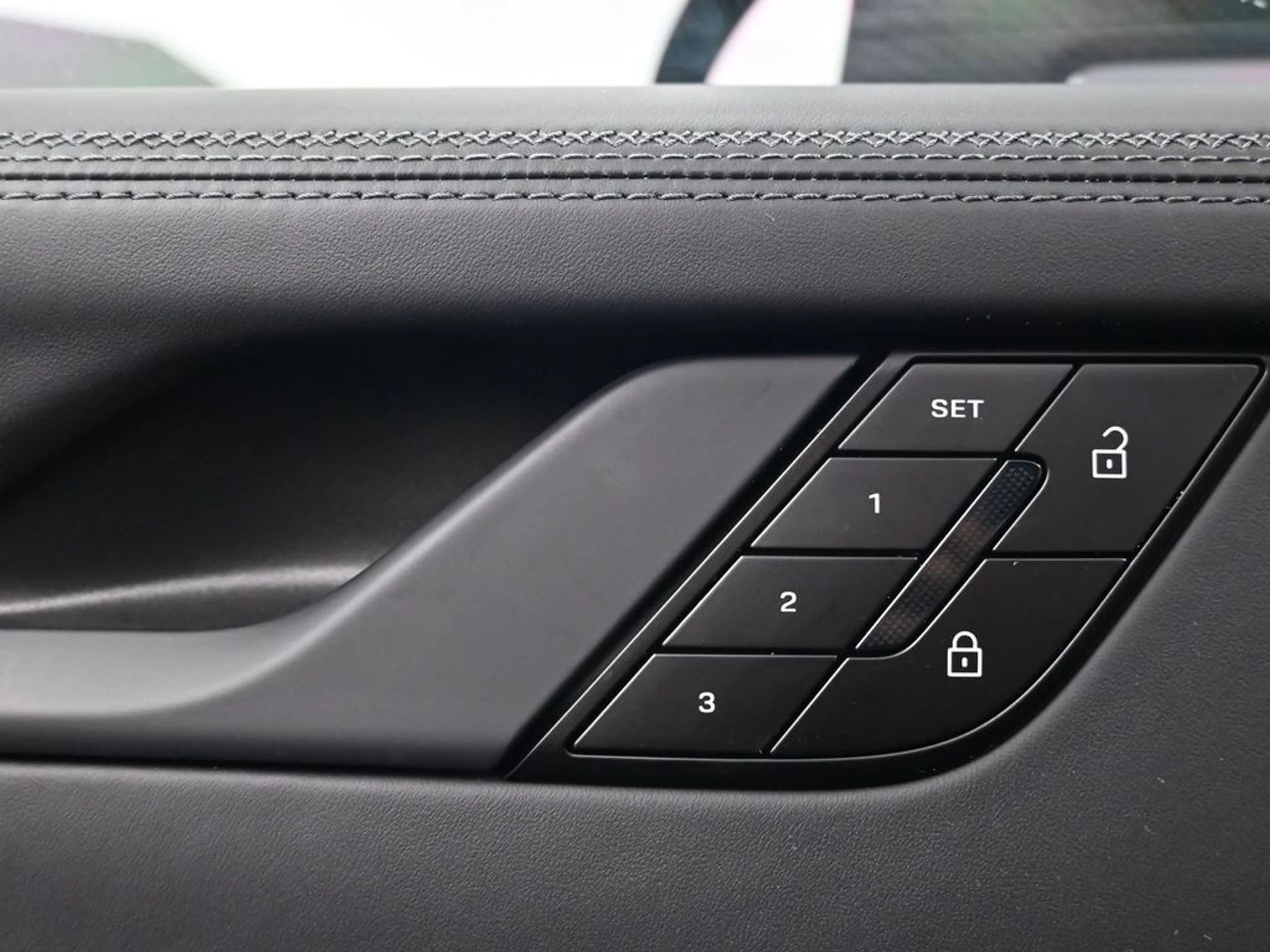 mph015_3610404292_0a1e639f30aef8251fecb66ca10b06c4x_0a3fe63ea3