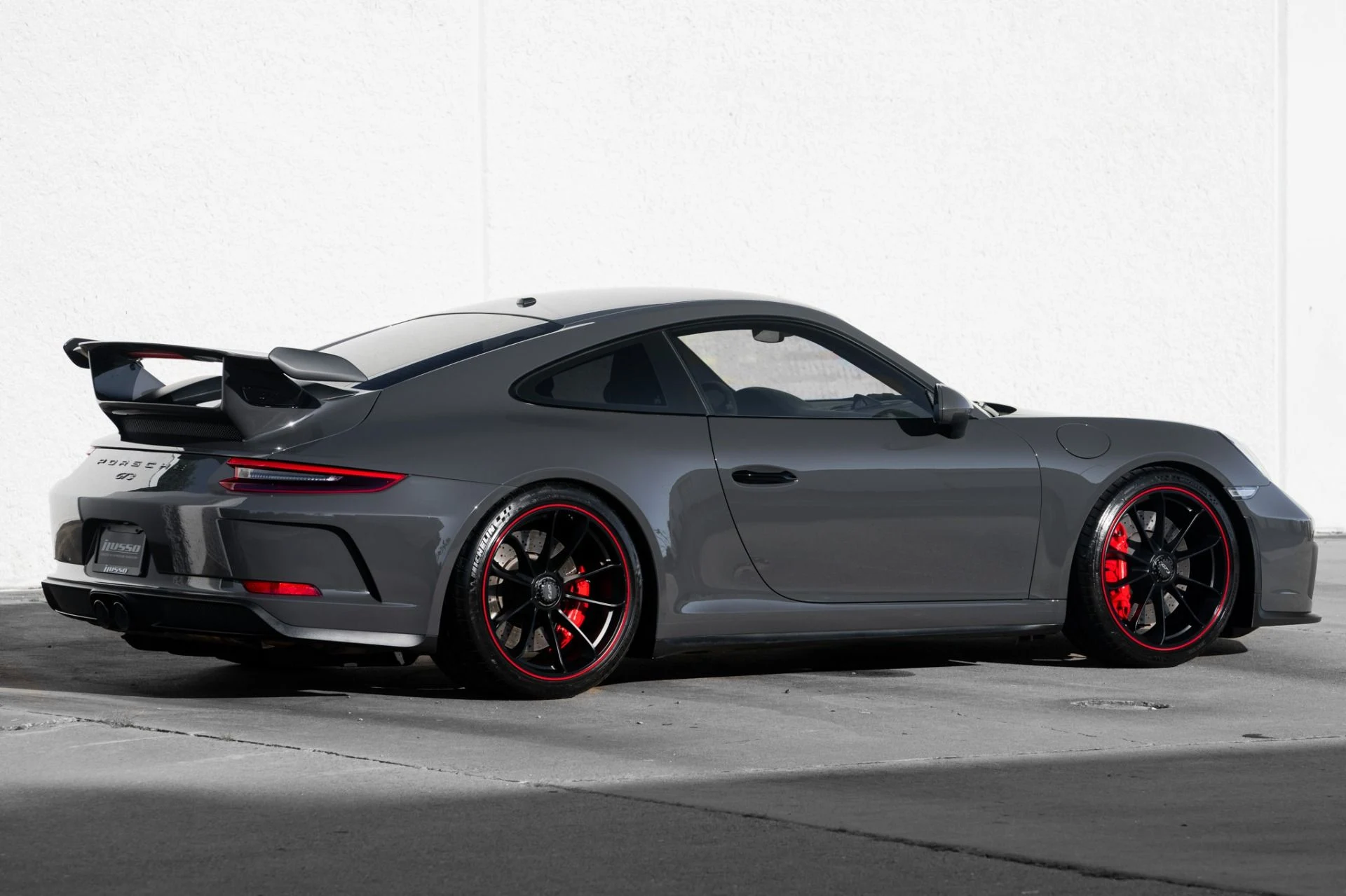 mph015_3625148220_Used_2018_Porsche_911_GT_3_1755272509_effce8b90f