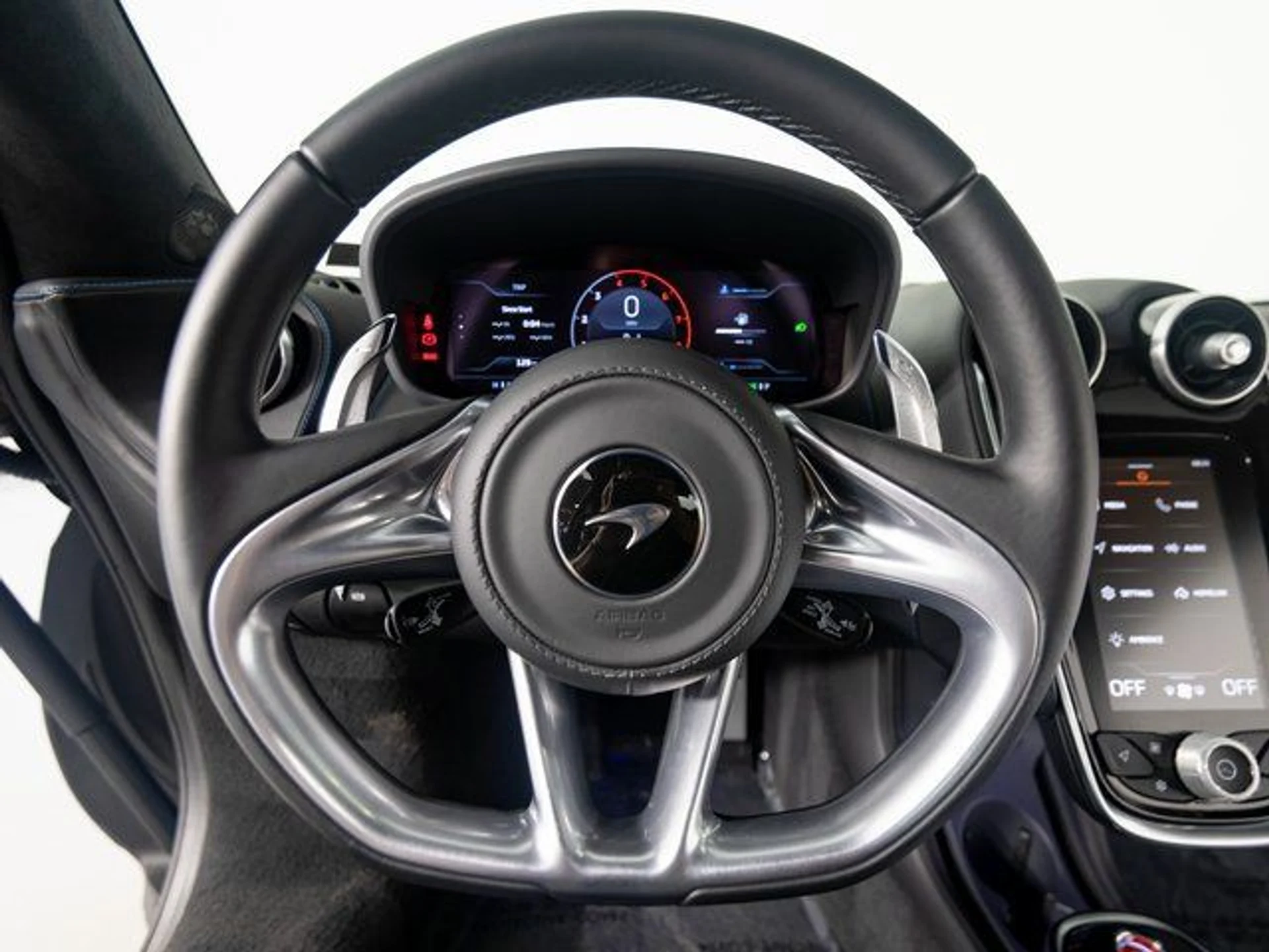 mph015_3626770684_53d16f68bf1143fe04ec886770c2b86cx_5395605c7e
