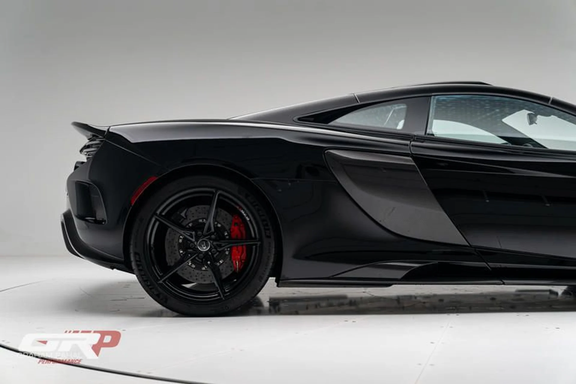 mph015_36350775_C773_E584_6_E21_4_E09_841_D_C88_B47_DBF_65_C_04eae8e515