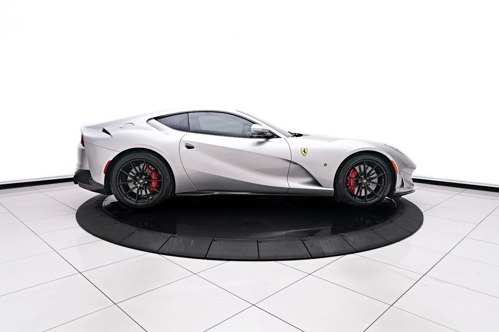 mph015_3635168900_Used_2020_Ferrari_812_Superfast_Base_1753754444_0493ba44f9