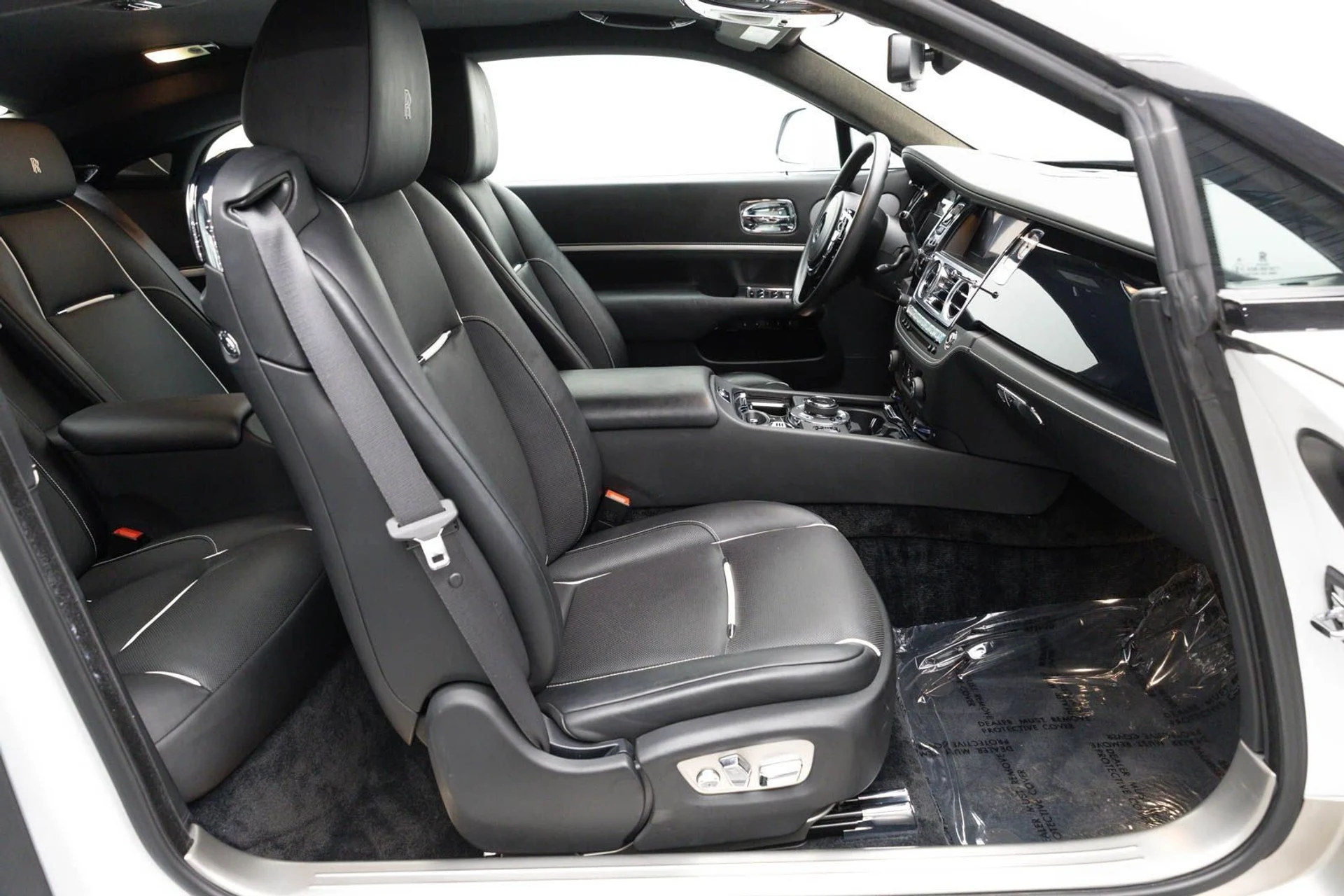 mph015_3636720536_16_8377b75215