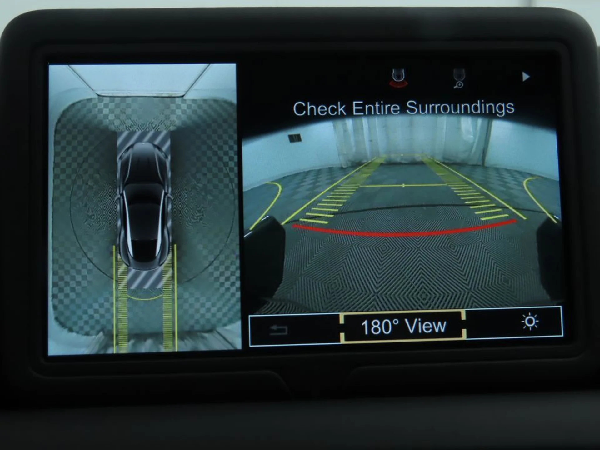 mph015_3639105901_used_2018_aston_martin_db11_v12coupe_8119_22975098_16_1024_20d1dc3ae2