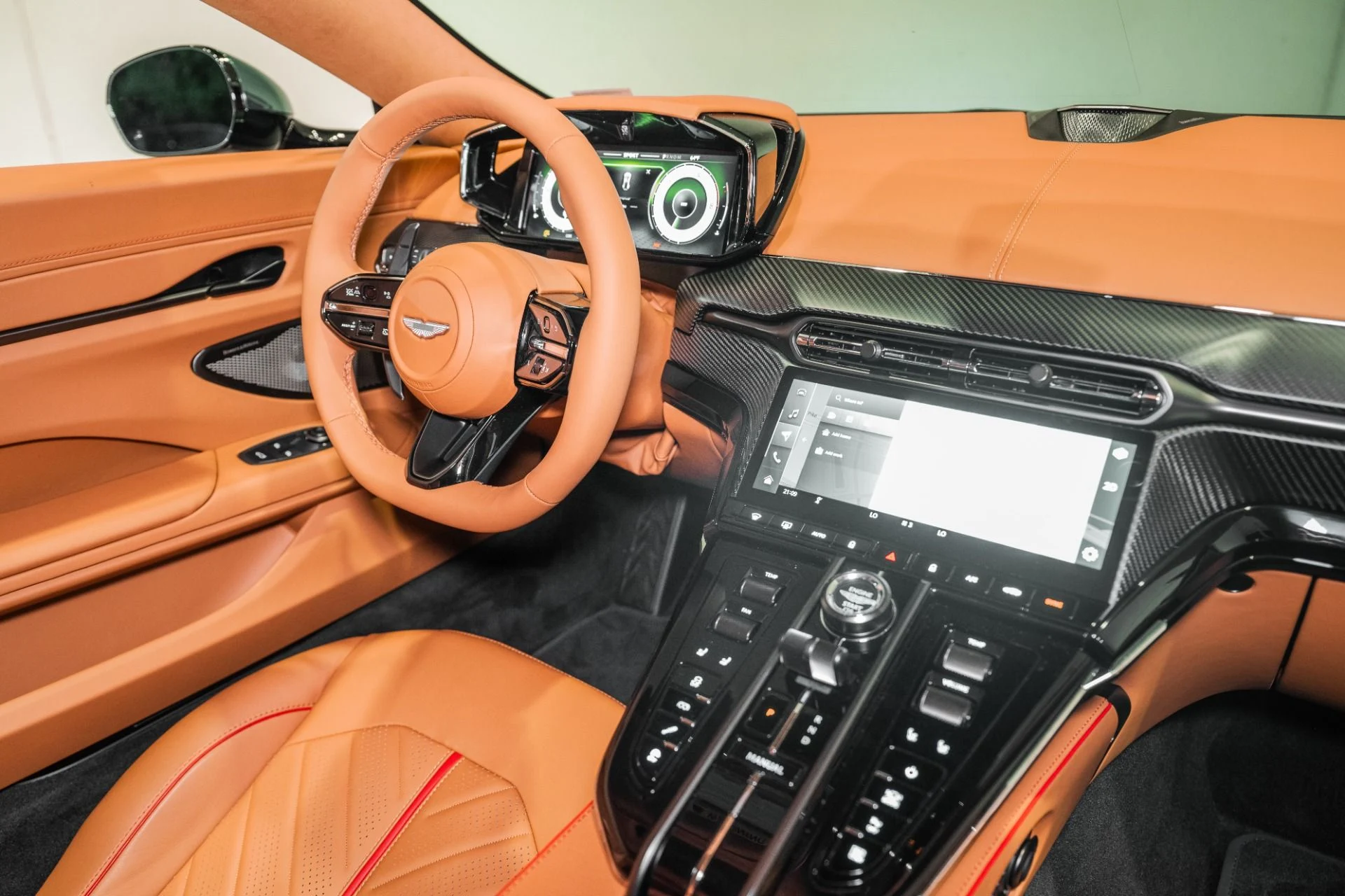 mph015_3639816084_New_2026_Aston_Martin_Vantage_S_1790177478_5d867398b3