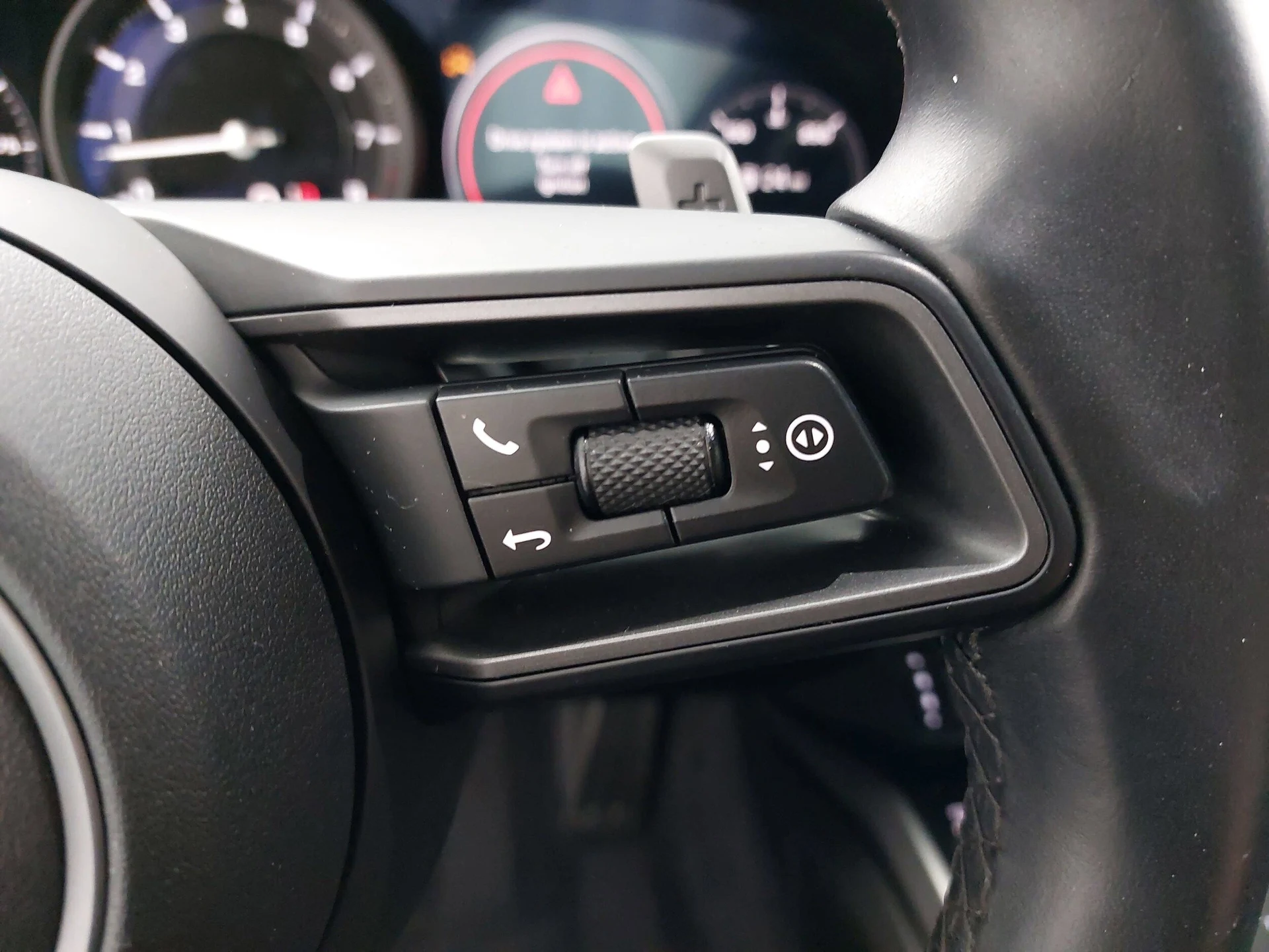 mph015_3649120758_1889feccaa0319a10db3722d38b0b060x_e026214d71