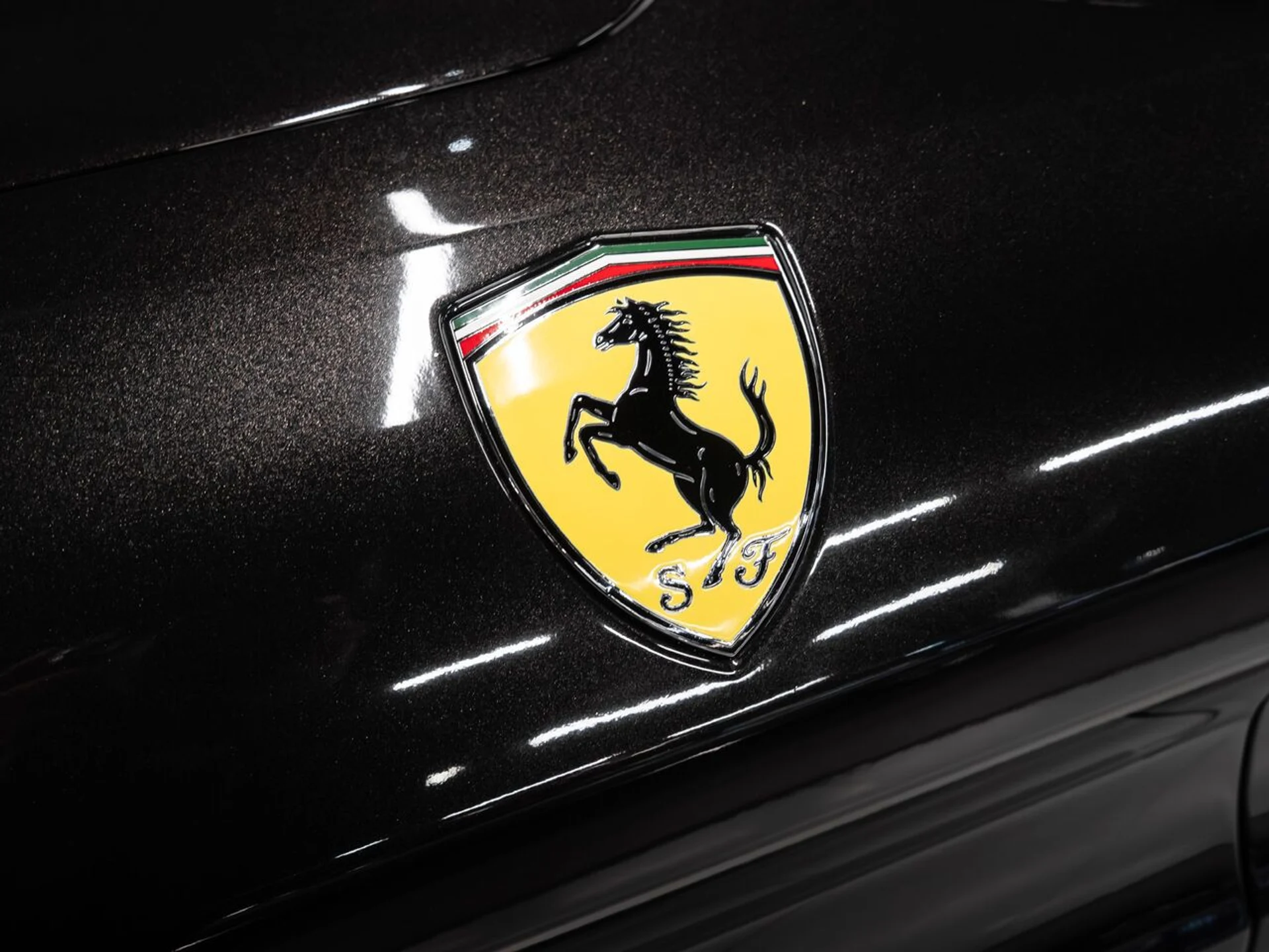 mph015_3649615130_ferrari_california_2015_7be9ee6408