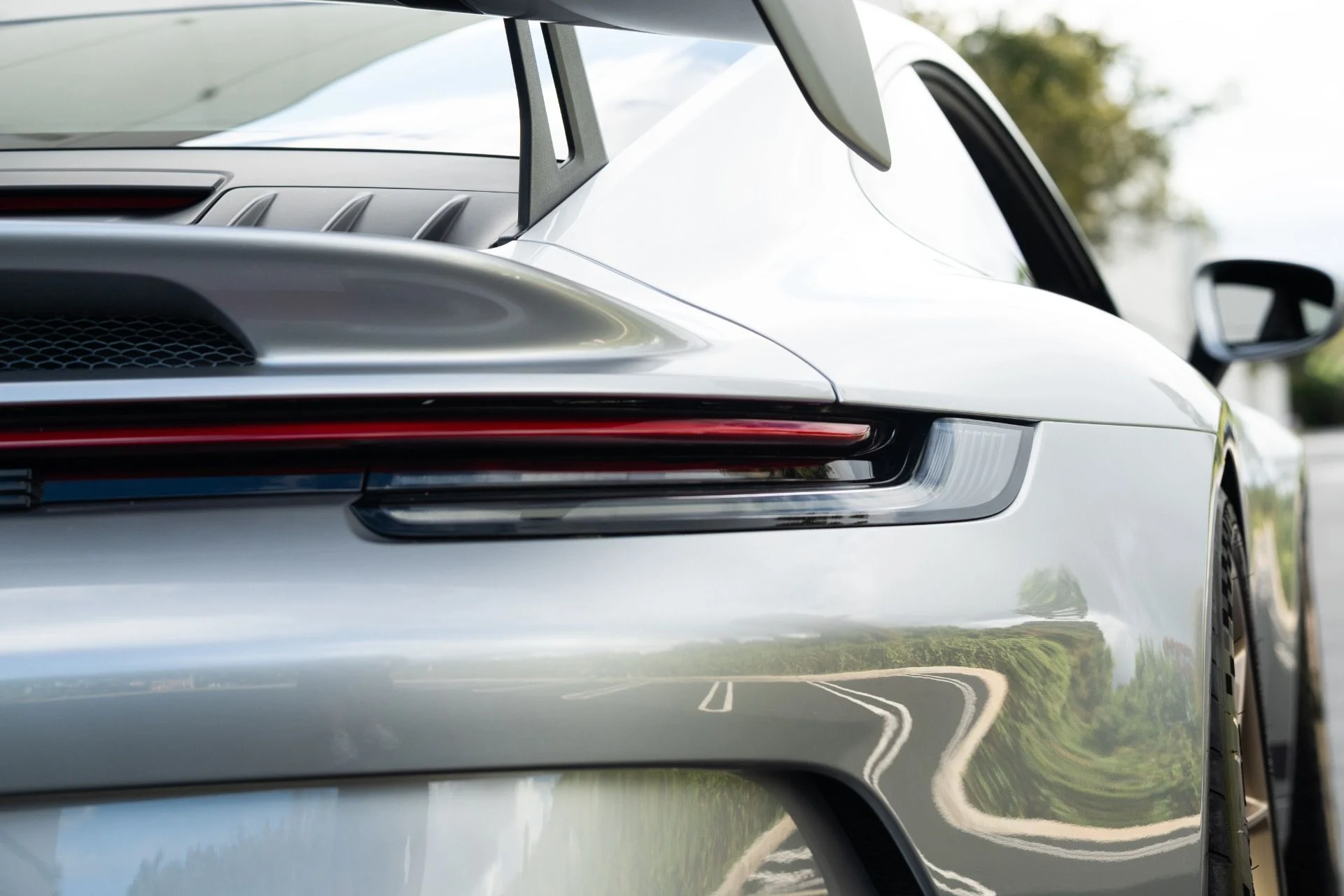 mph015_3650422572_Used_2022_Porsche_911_GT_3_w_Touring_1769199513_21c1e63b0f