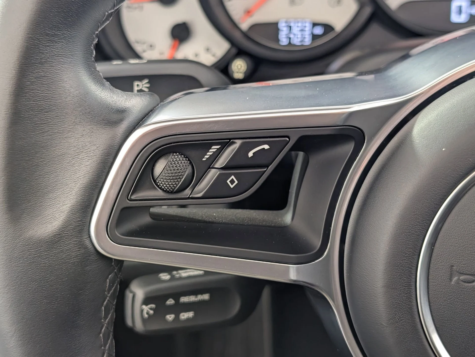 mph015_3650575355_667e67ee9125c0b5c84aa43687846d13x_c604551376