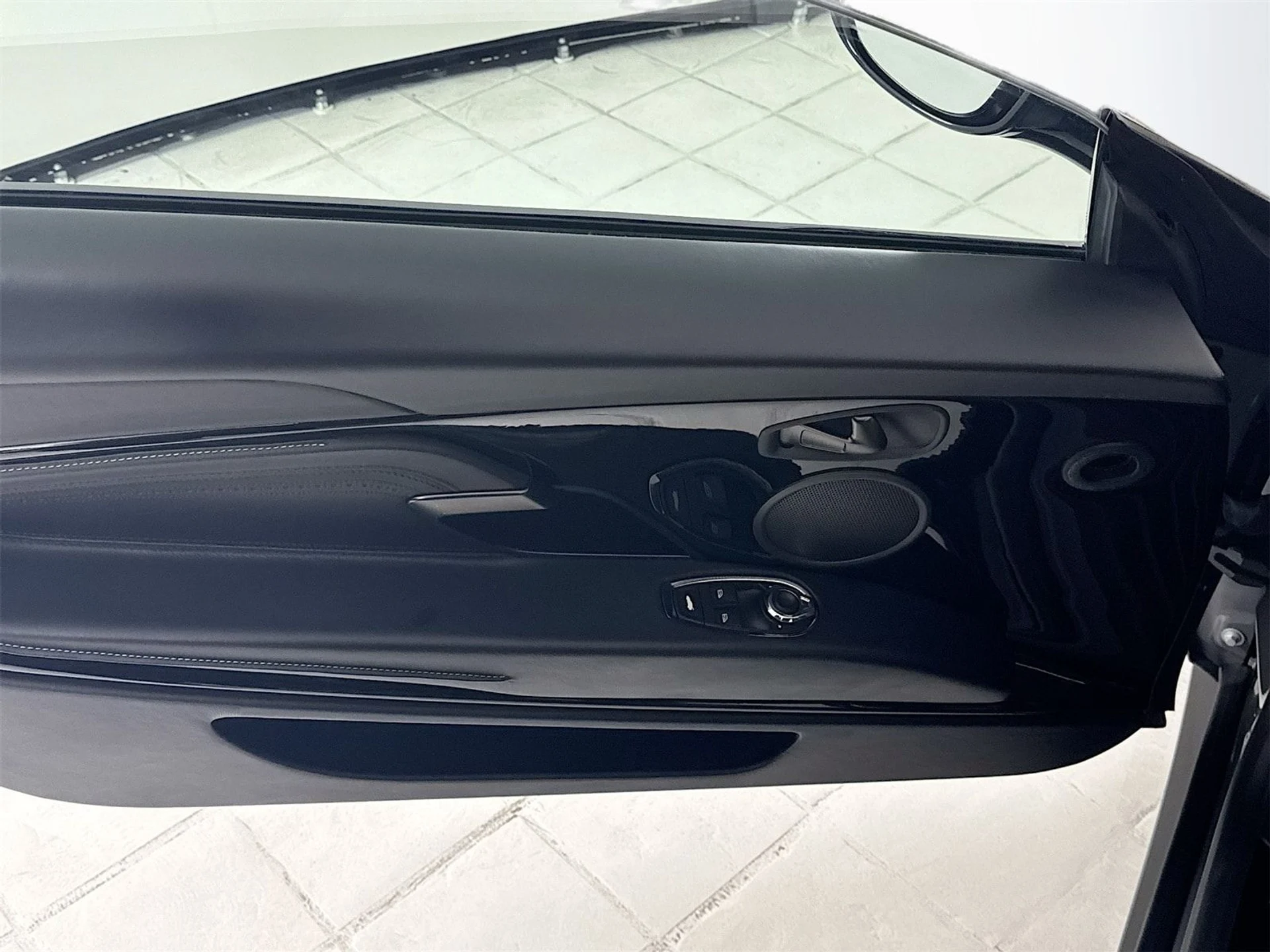 mph015_3653983956_6e181e54b58d7852573f16997e47d53ex_5a3357617b