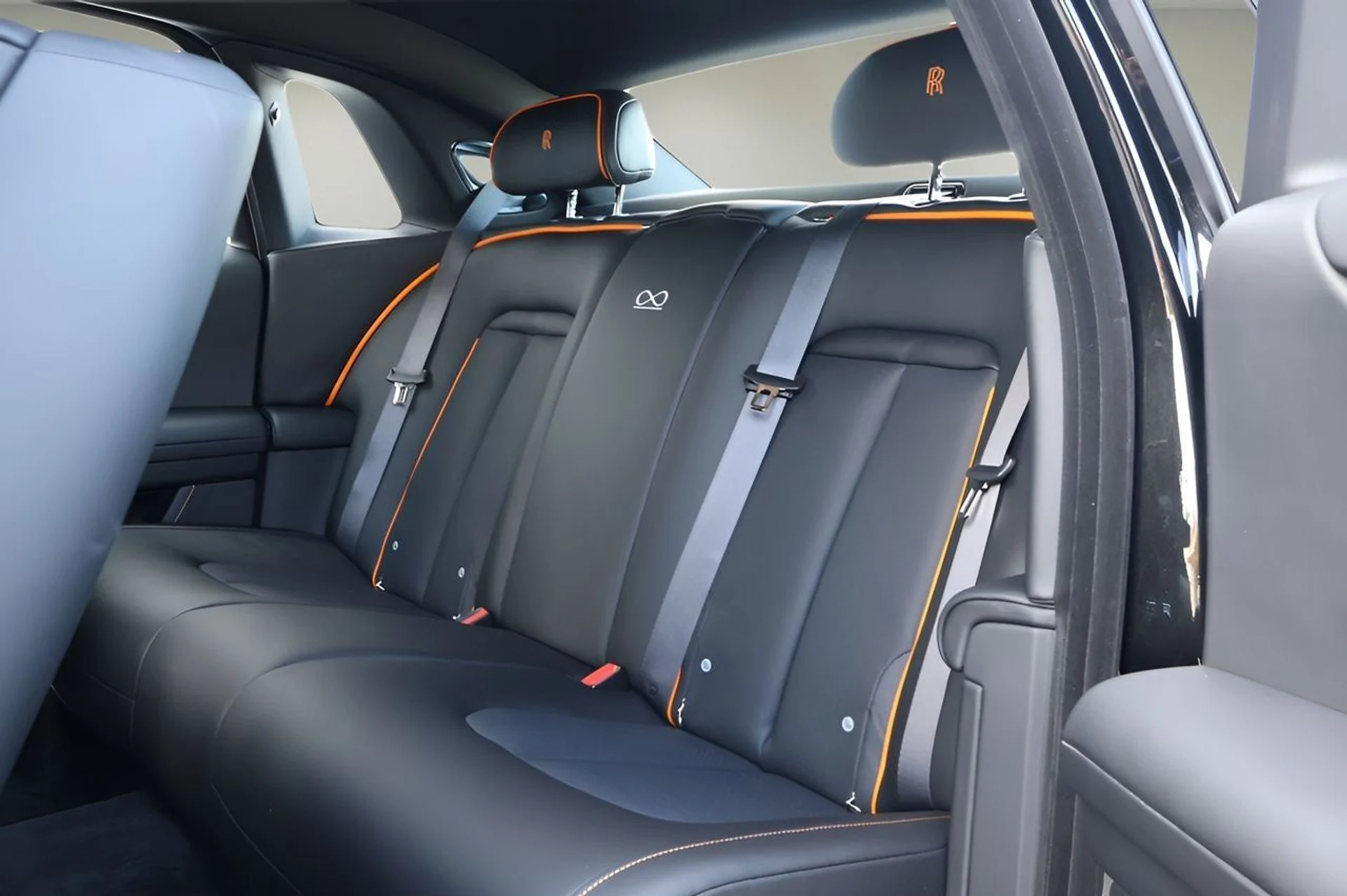 mph015_365898207_16_05b0865ba2