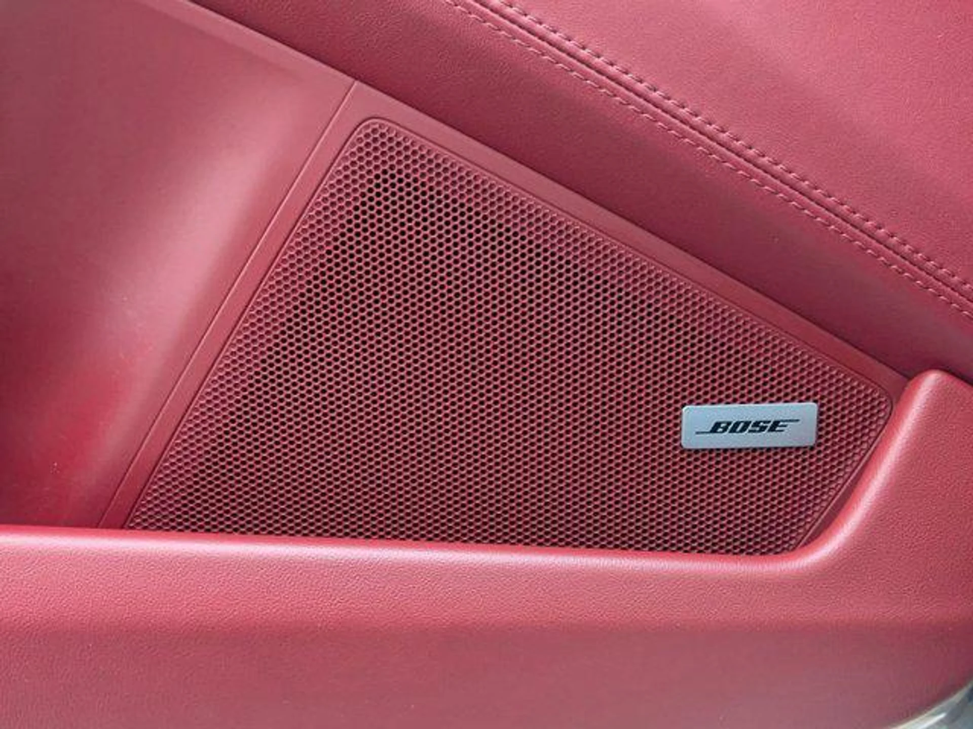 mph015_366761132_a40u_P4_Gls_VK_Xite18_T_Xs_Bvfw3_AI_3cb9642b03