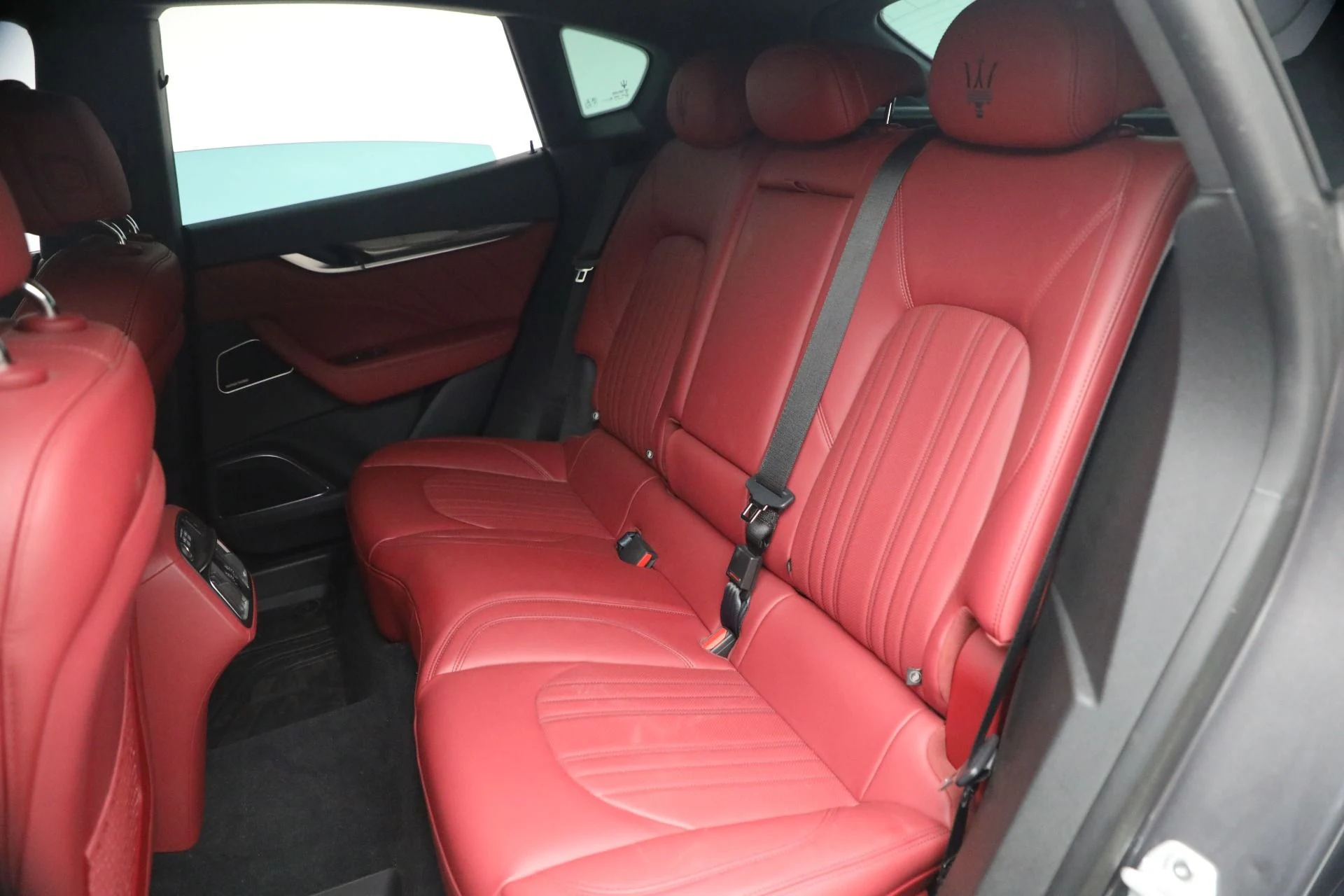 mph015_3669355718_Used_2023_Maserati_Levante_Modena_1784320725_bfc15bbe74