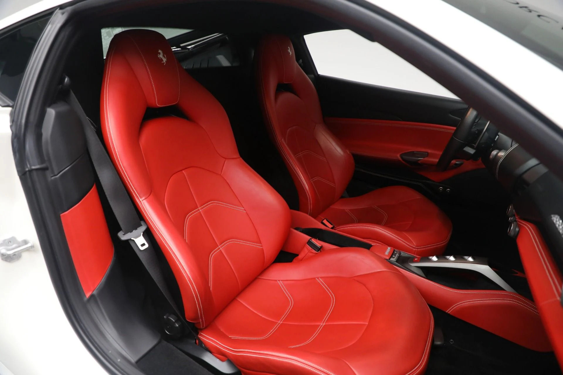 mph015_3676478548_Used_2016_Ferrari_488_GTB_27fbe989d2