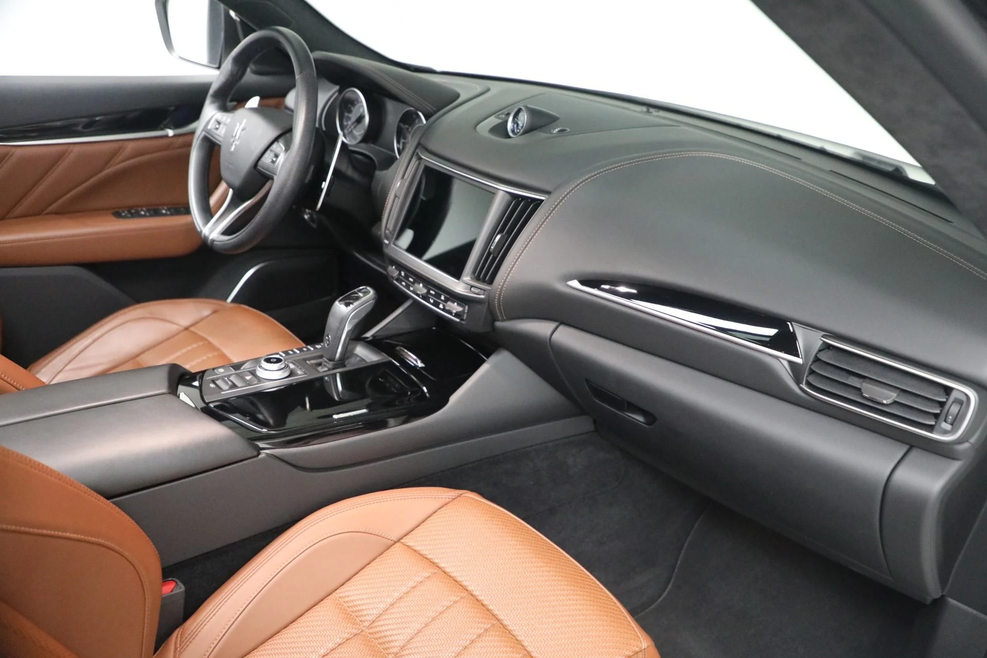 mph015_3682445220_Used_2022_Maserati_Levante_Modena_1765059797_600fccfdb0