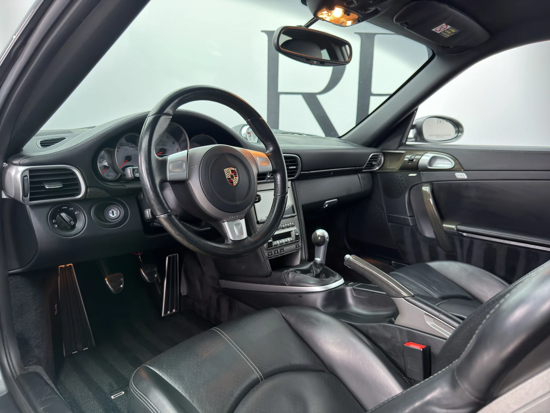 mph015_3684498984_RPL_3783_interior_003_e631ecceca