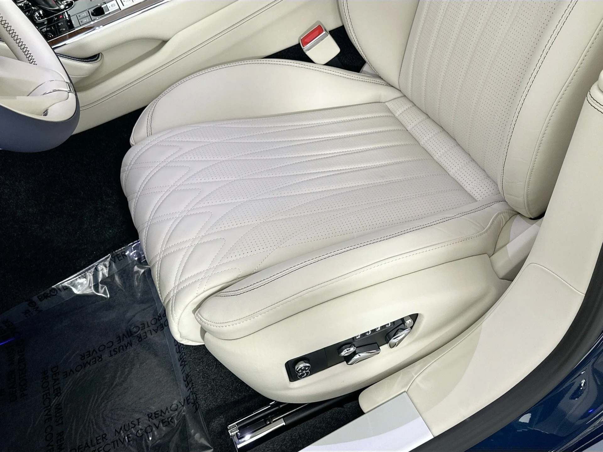 mph015_3687964373_16_84cfed0706