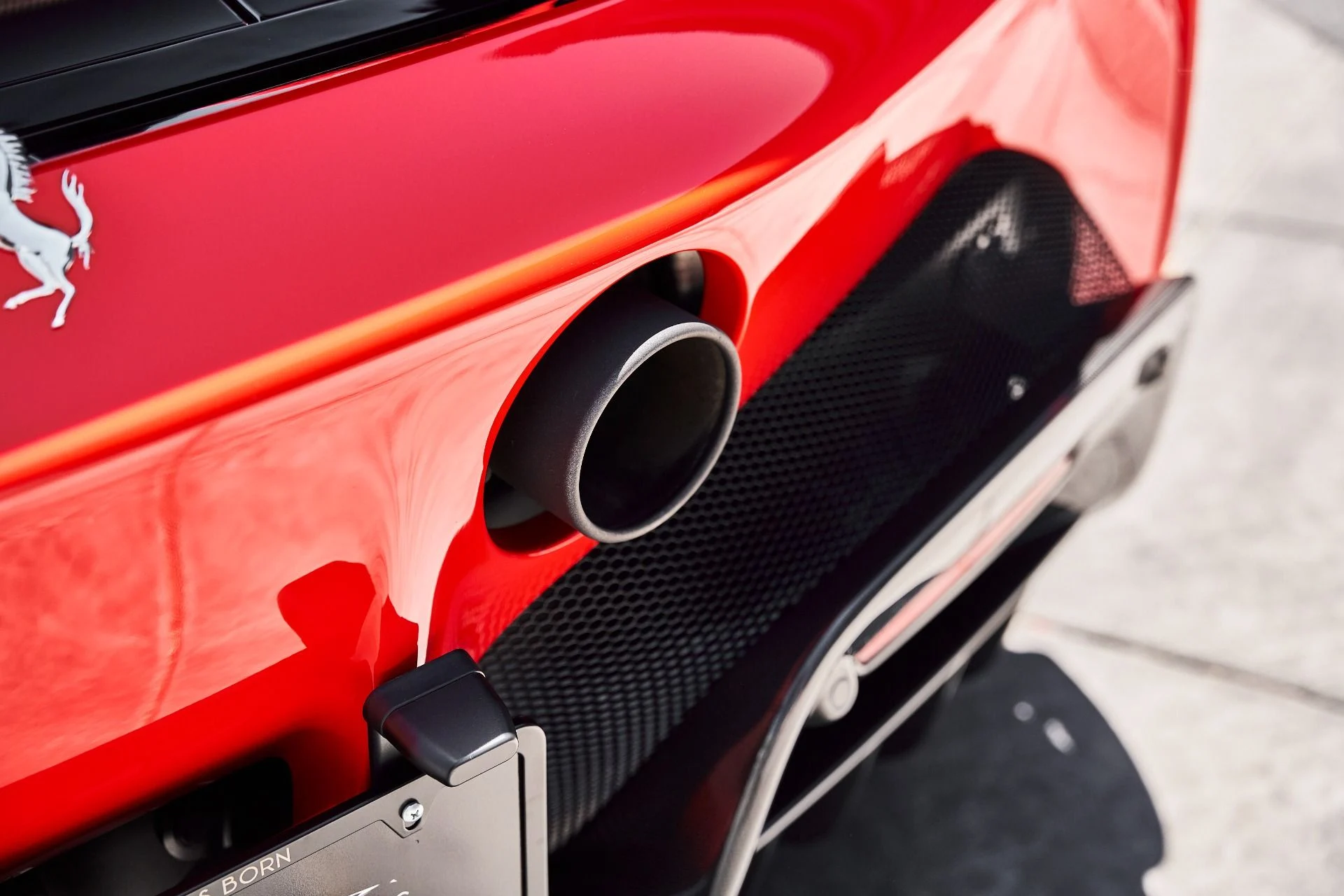 mph015_3691763835_Used_2023_Ferrari_SF_90_Spider_Base_1781118567_4e8c58f15a