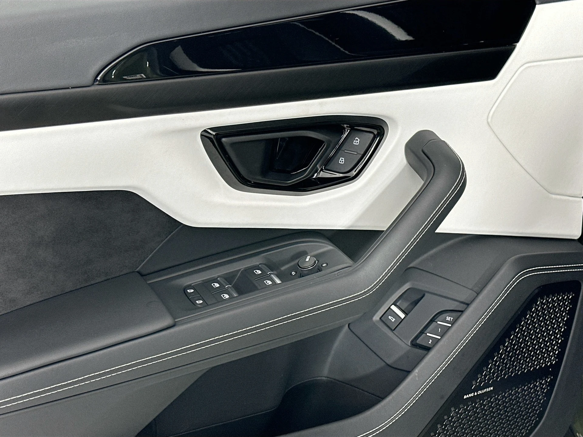 mph015_3695672336_16_5bd1850e9b