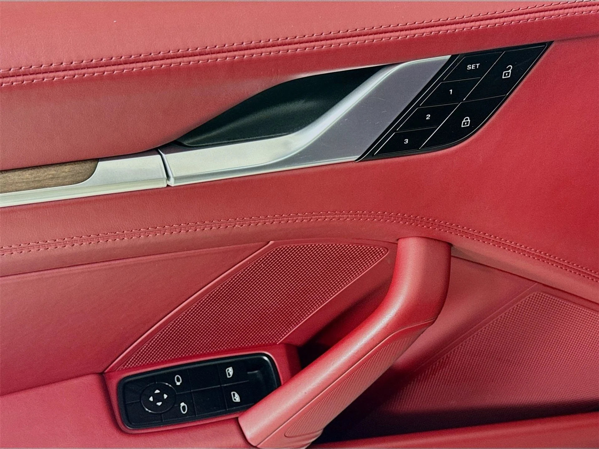 mph015_3699267326_c2ddca800055f483852f3e0a7116a1dfx_7849f351ba