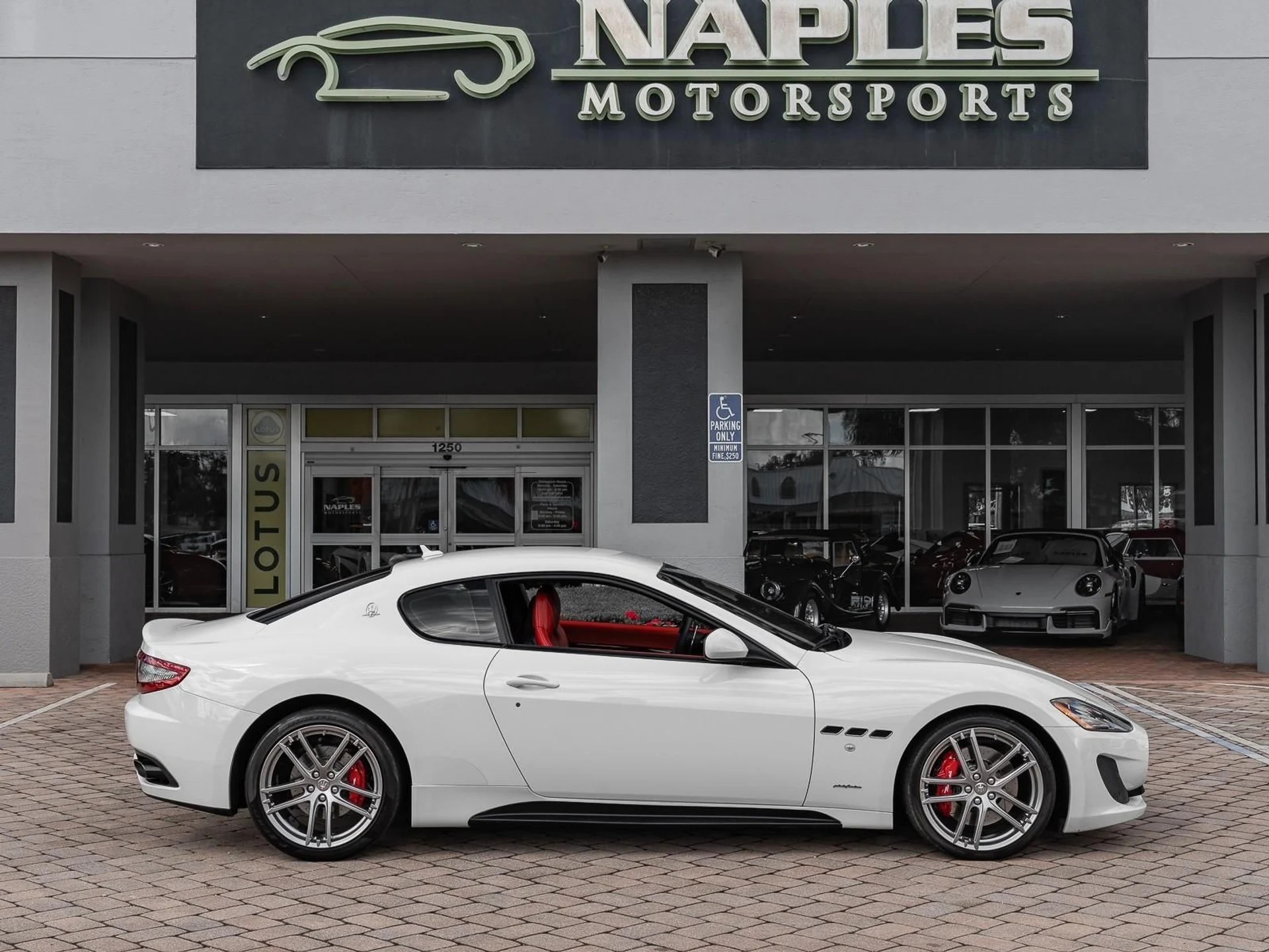 mph015_3707813048_Used_2017_Maserati_Gran_Turismo_Sport_1759184198_44577cba8c