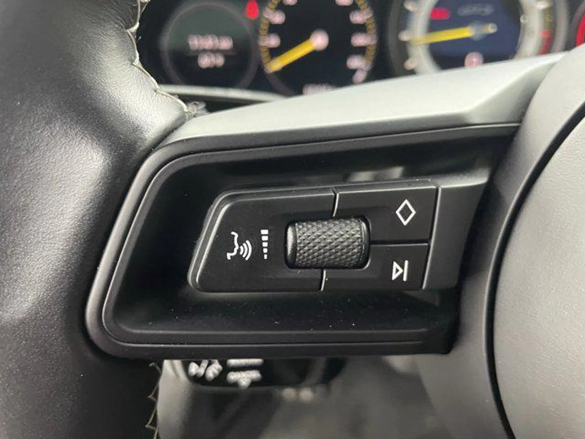 mph015_3714615779_bljl_Bsa_Zbu09js3n_M45n_G03_Nr4c_c911382410